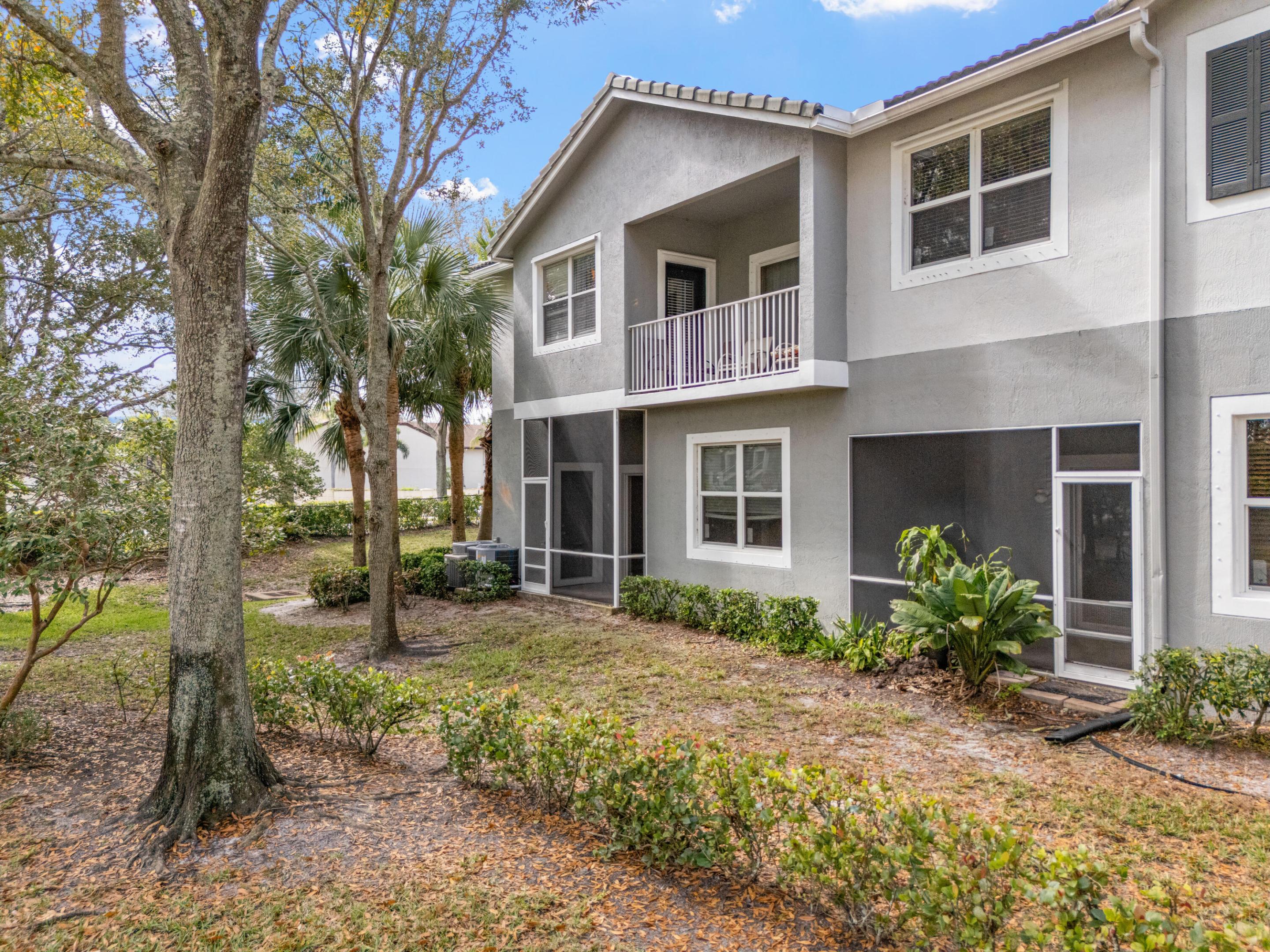 MAGNOLIA BAY CONDOMIMIUM - Residential