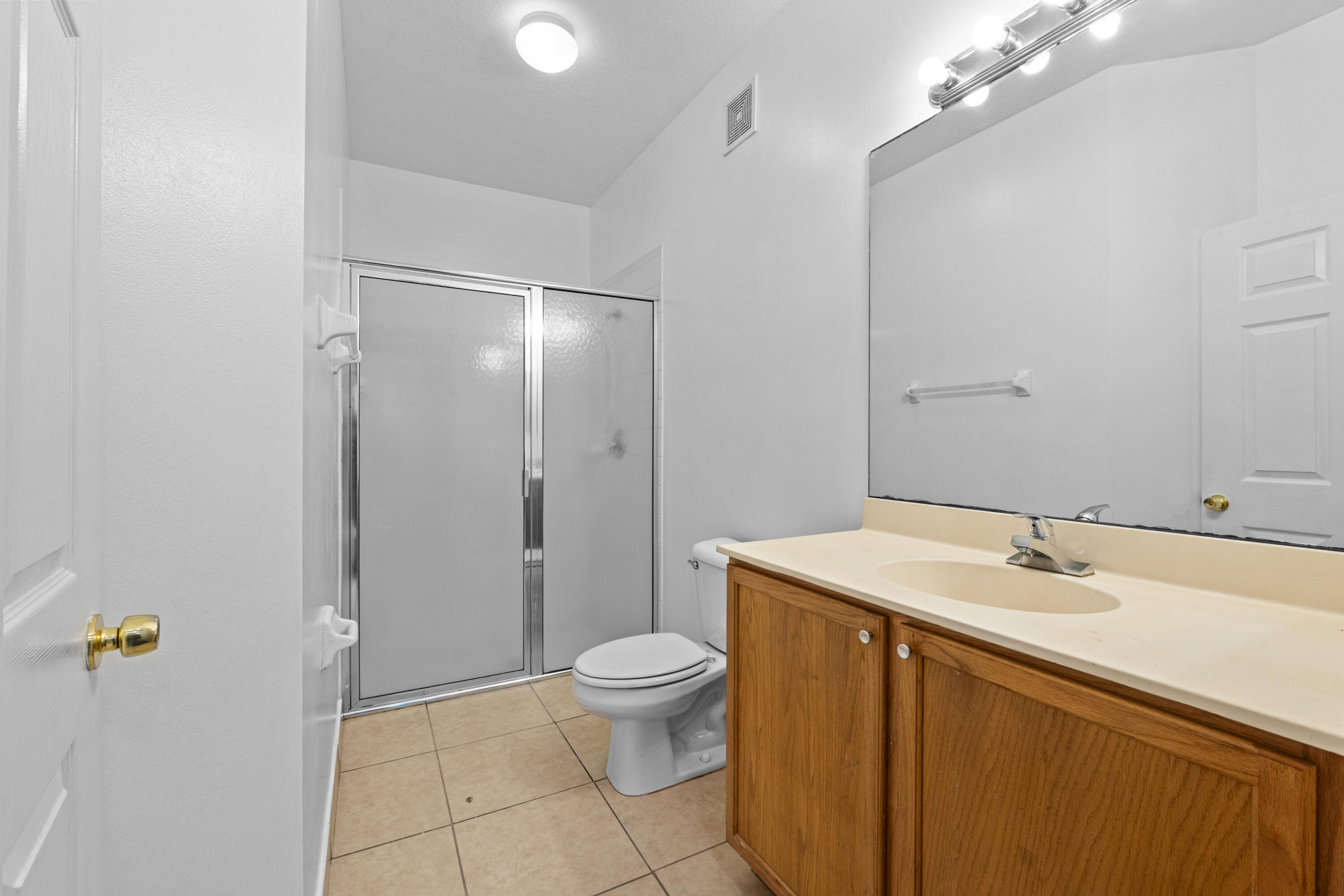 MAGNOLIA BAY CONDOMIMIUM - Residential
