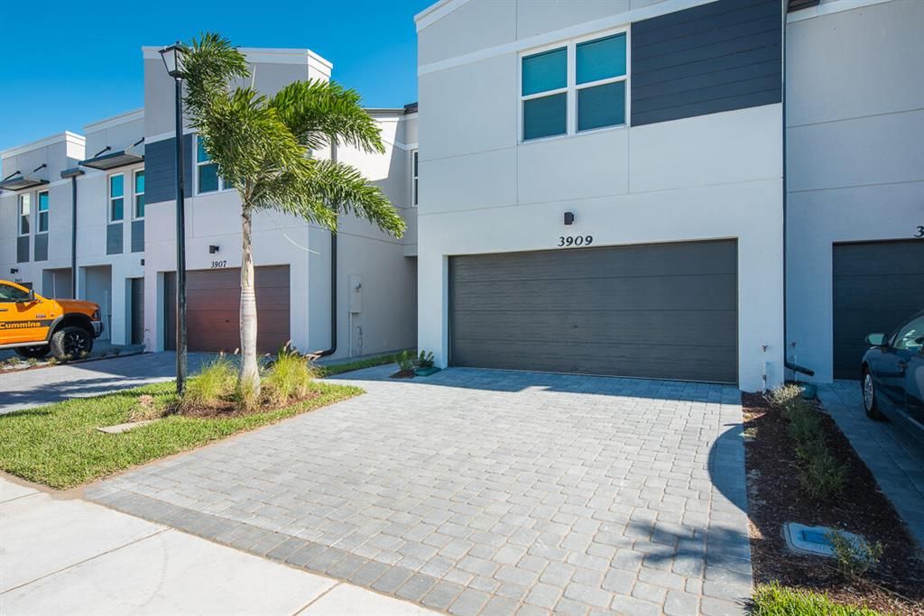 Photo of 3909 SE Mentmore Lane, Stuart, FL 34997 (MLS # R10773539)