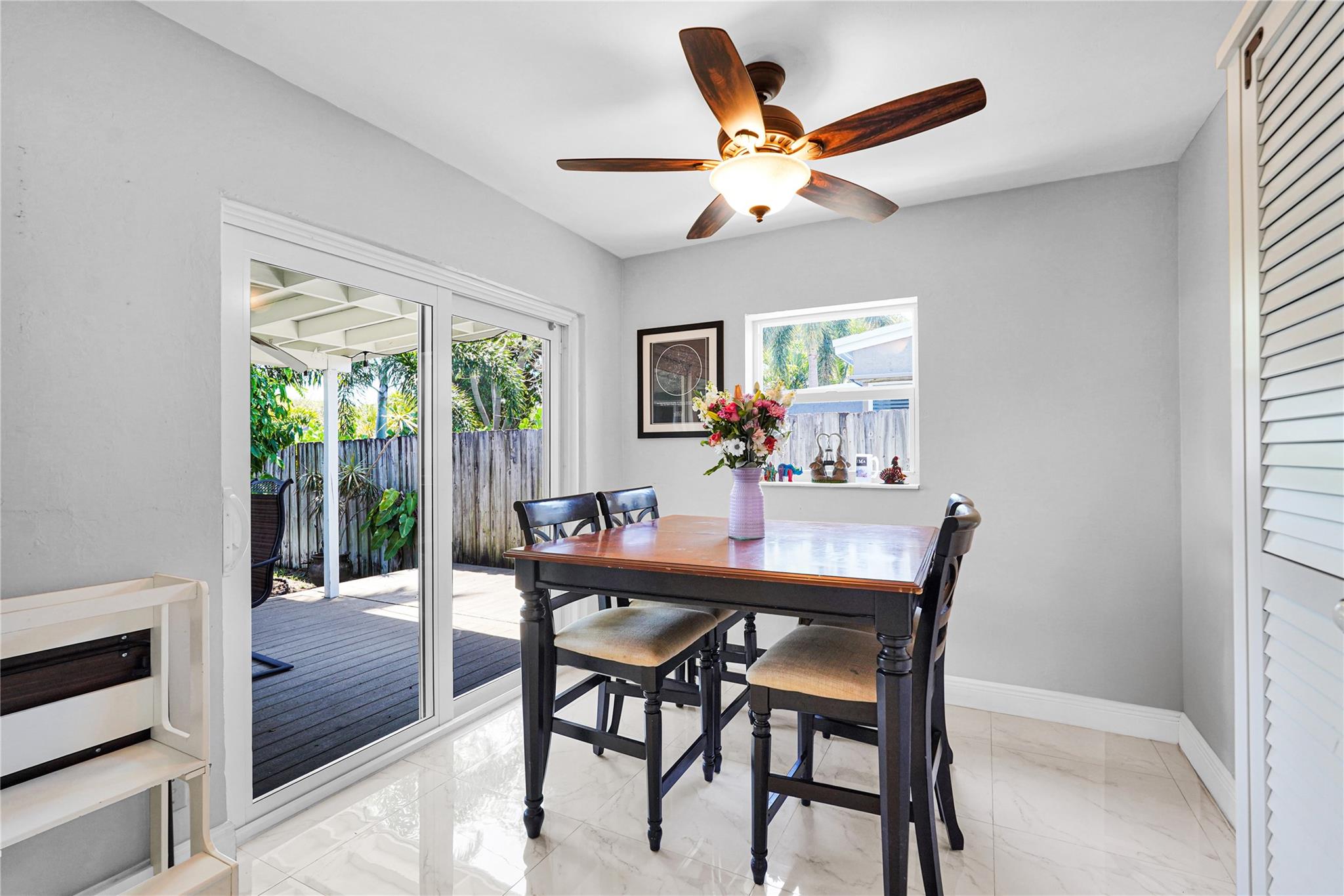 320 NW 51st Ct
