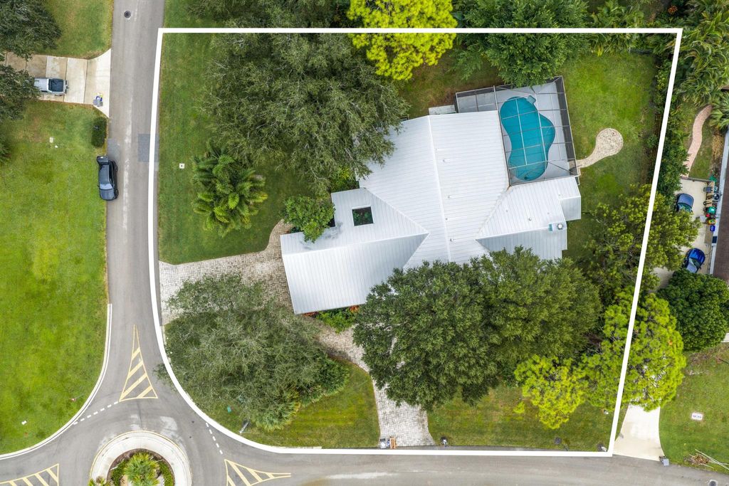 Photo of 6138 Wood Lake Road, Jupiter, FL 33458 (MLS # R11145229)