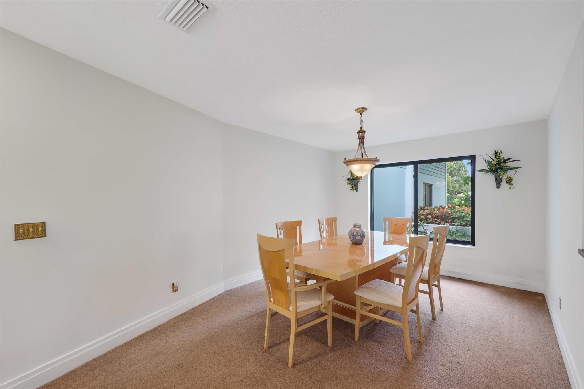 WHISPERING TRAILS - Residential