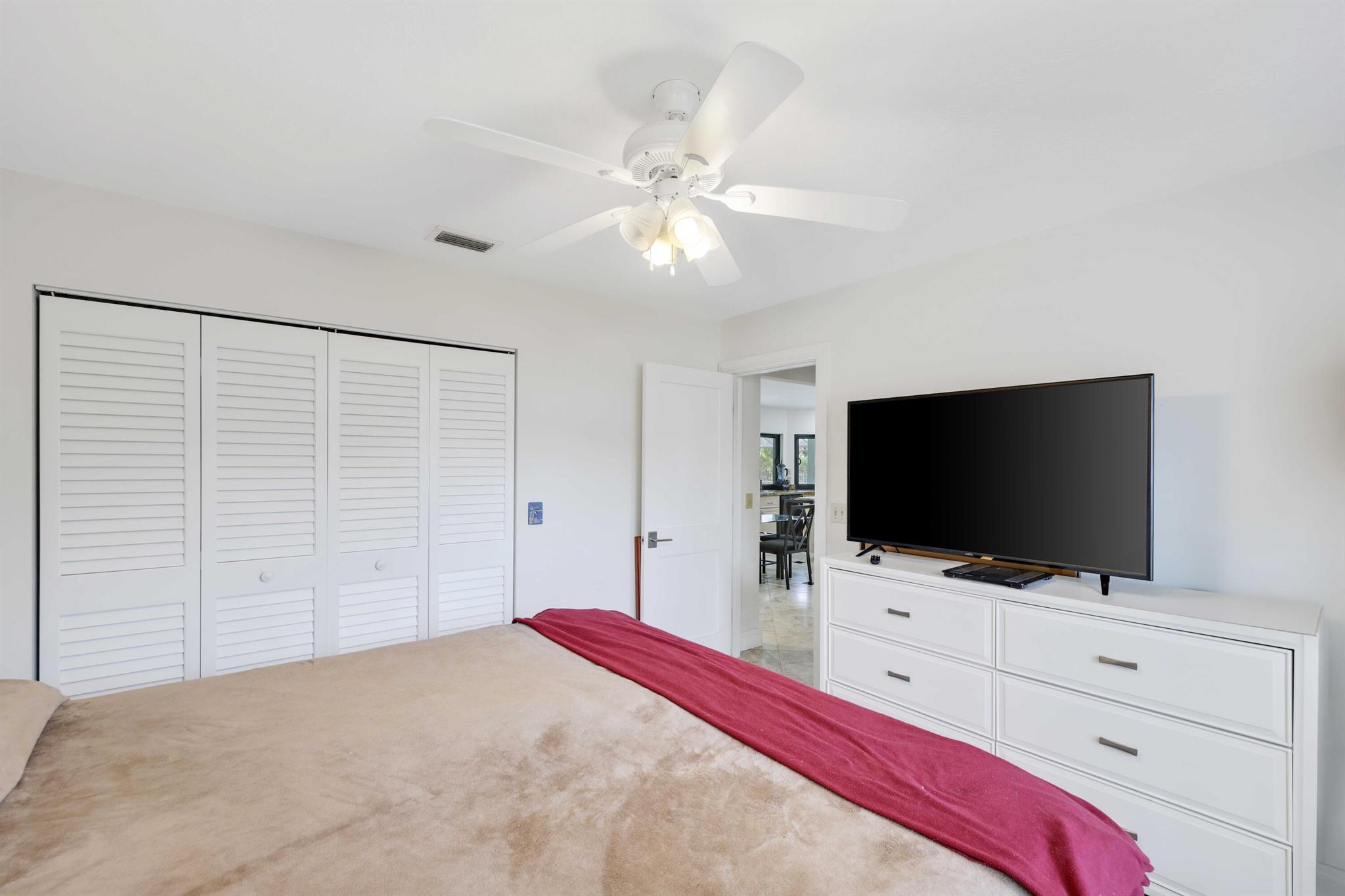 WHISPERING TRAILS - Residential