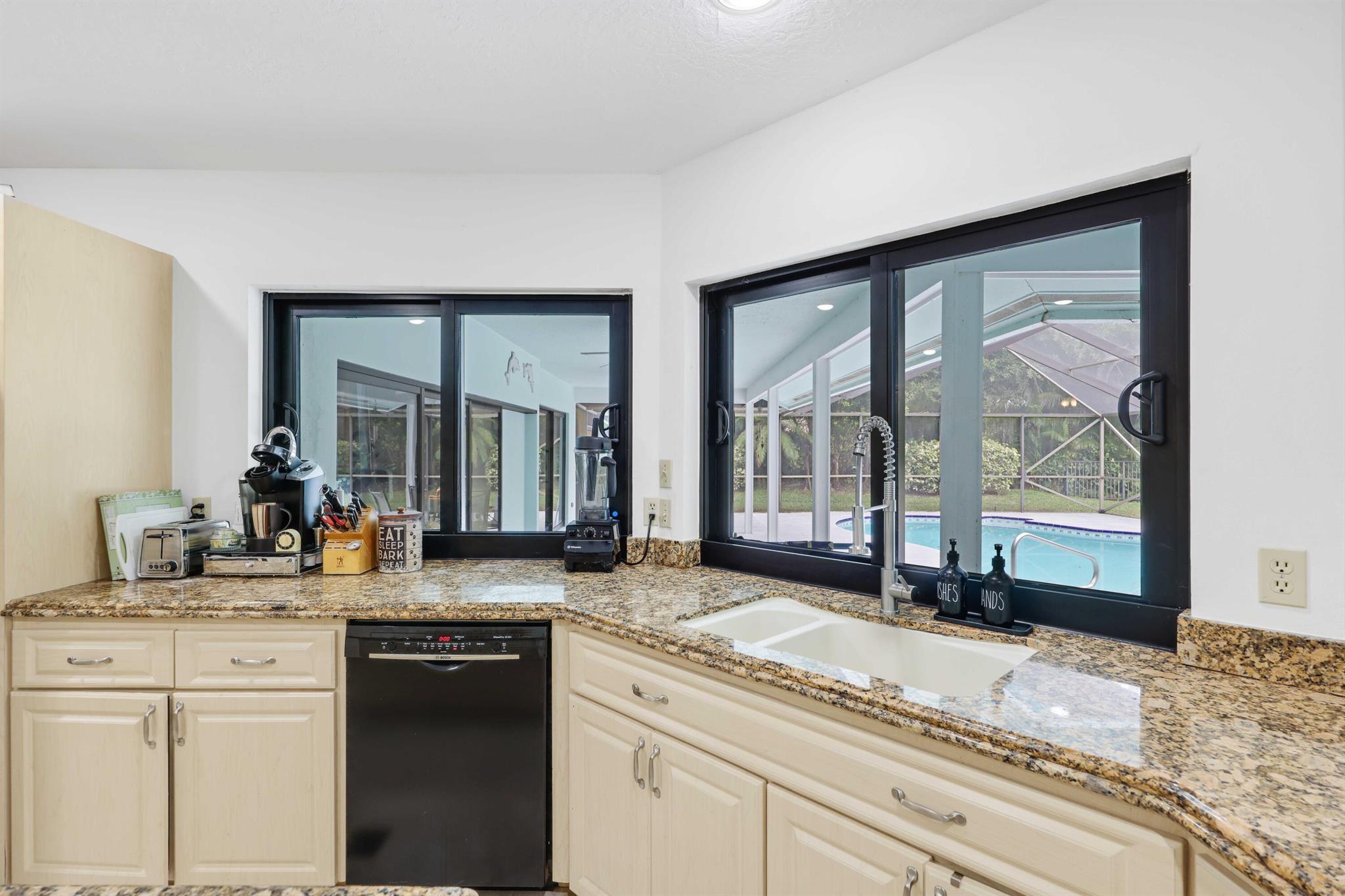 WHISPERING TRAILS - Residential