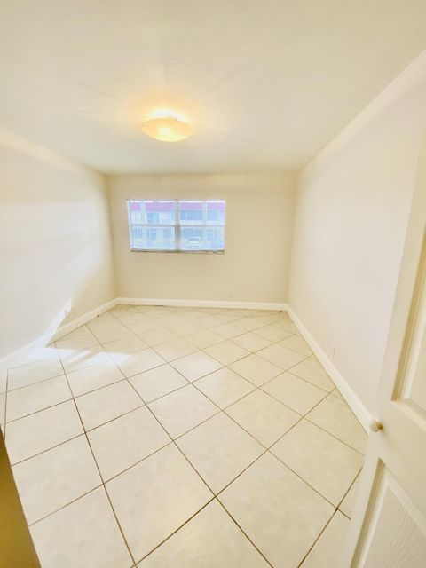 Tiny photo for 581 Saxony M, Delray Beach, FL 33446 (MLS # B26019003)