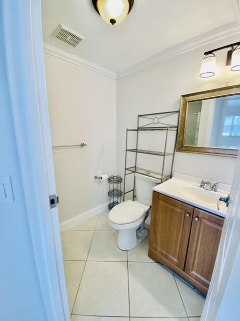 Tiny photo for 581 Saxony M, Delray Beach, FL 33446 (MLS # B26019003)