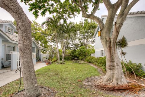 A home in Deerfield Beach