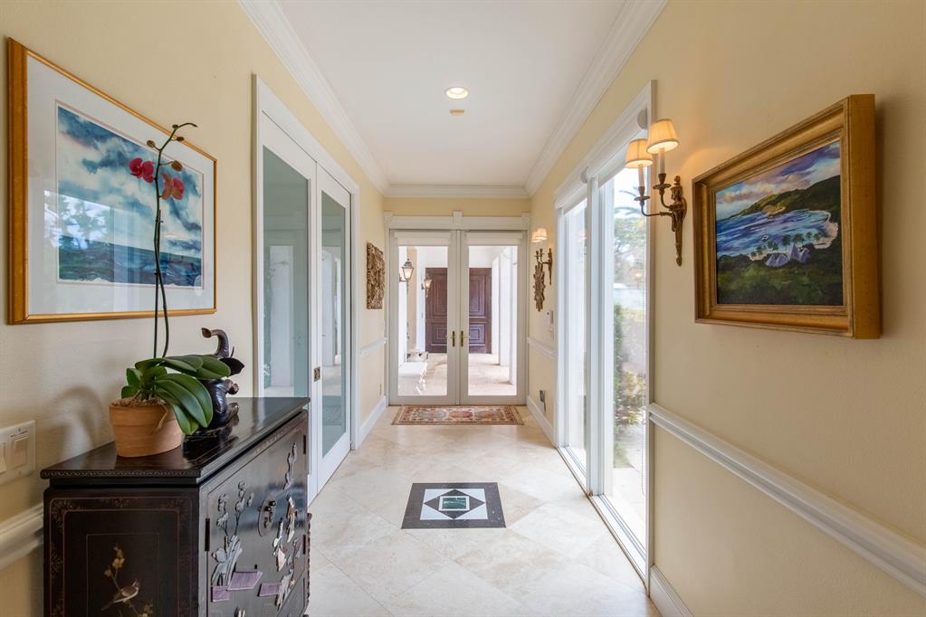 IBIS ISLE - Residential