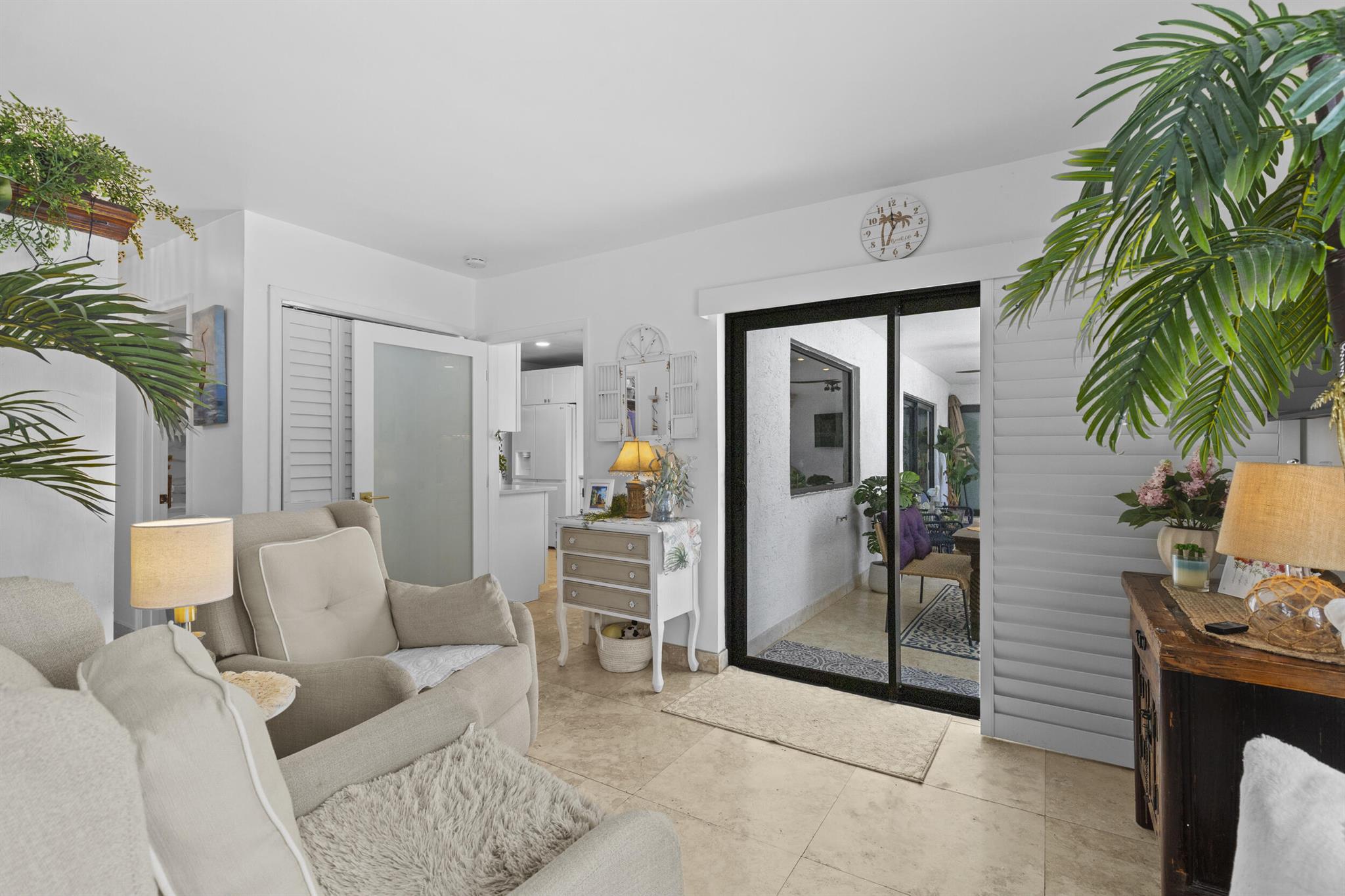 ROYAL PALM - Residential