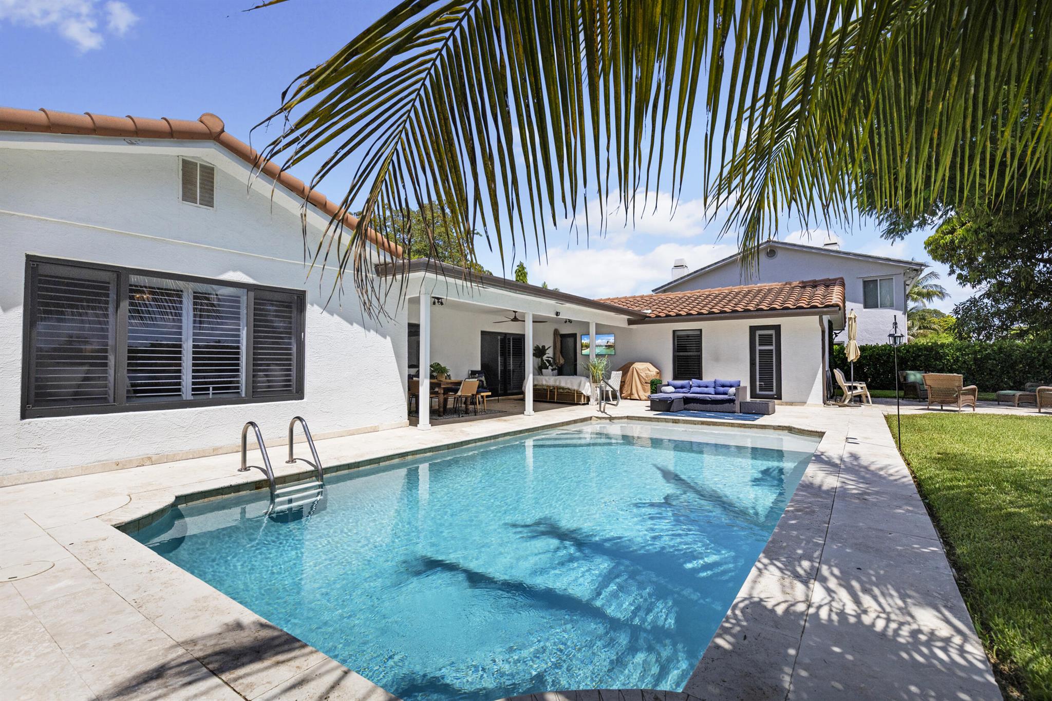 ROYAL PALM - Residential