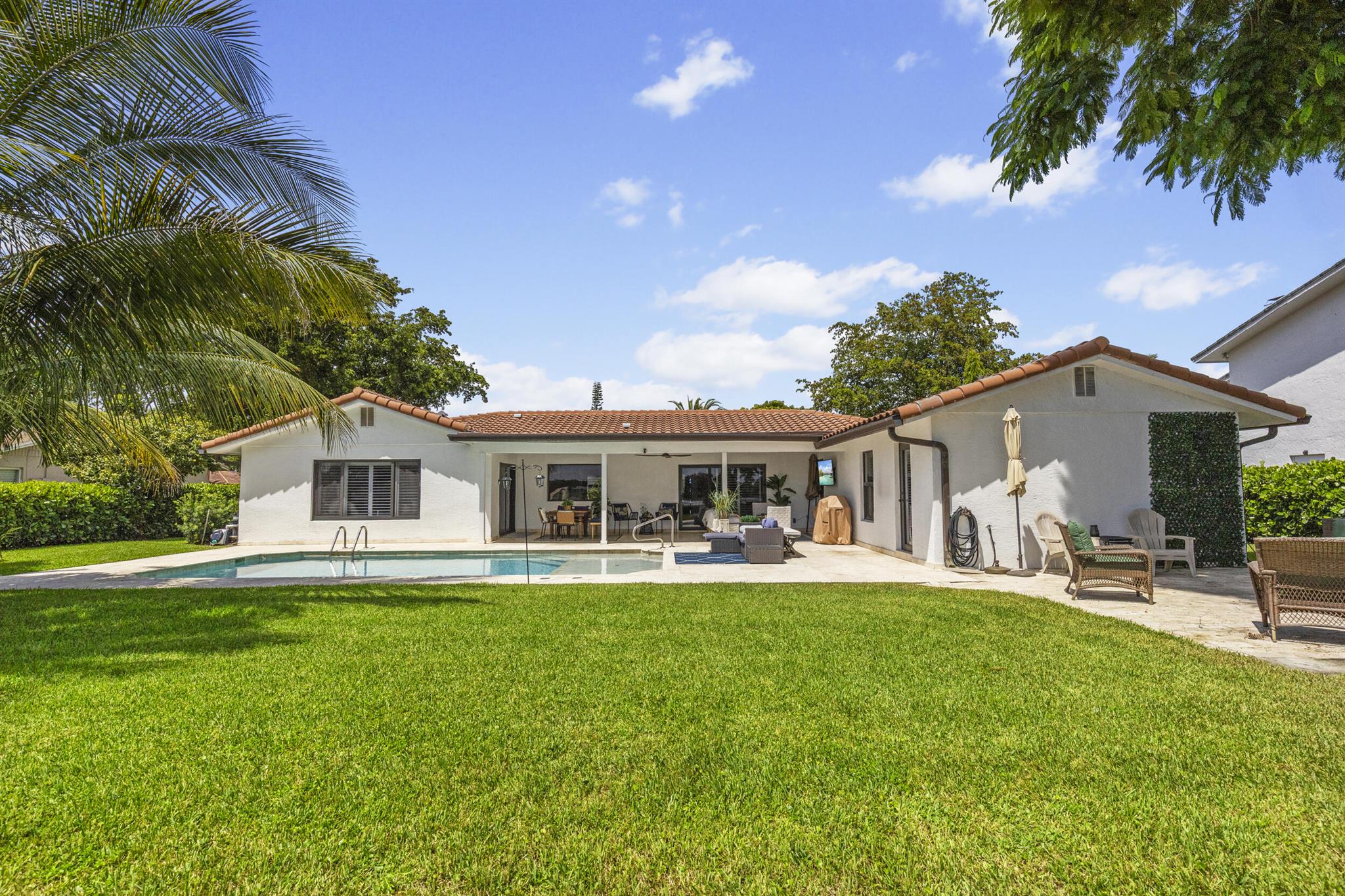 ROYAL PALM - Residential
