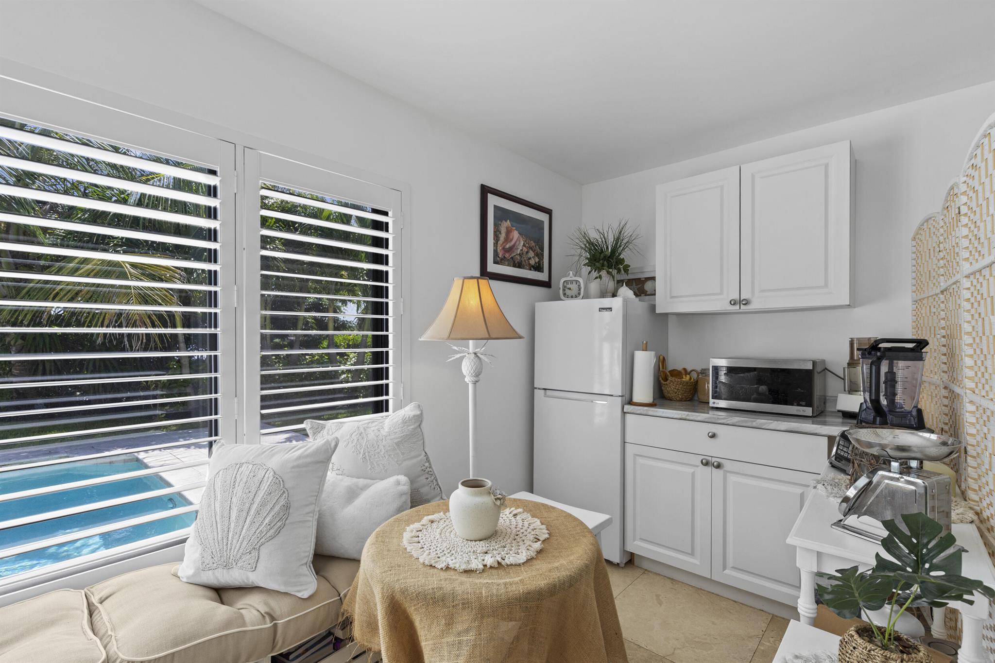 ROYAL PALM - Residential