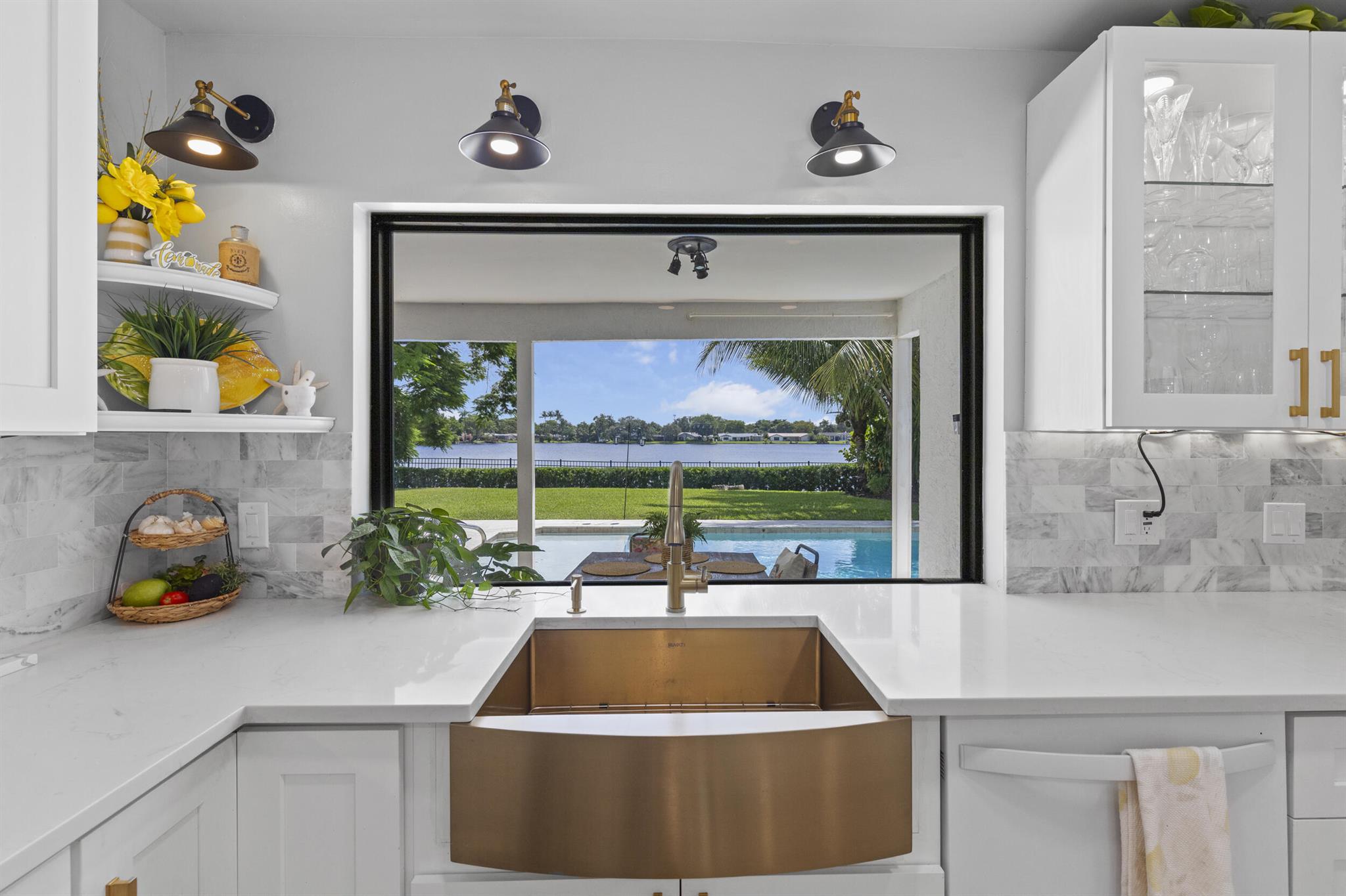 ROYAL PALM - Residential
