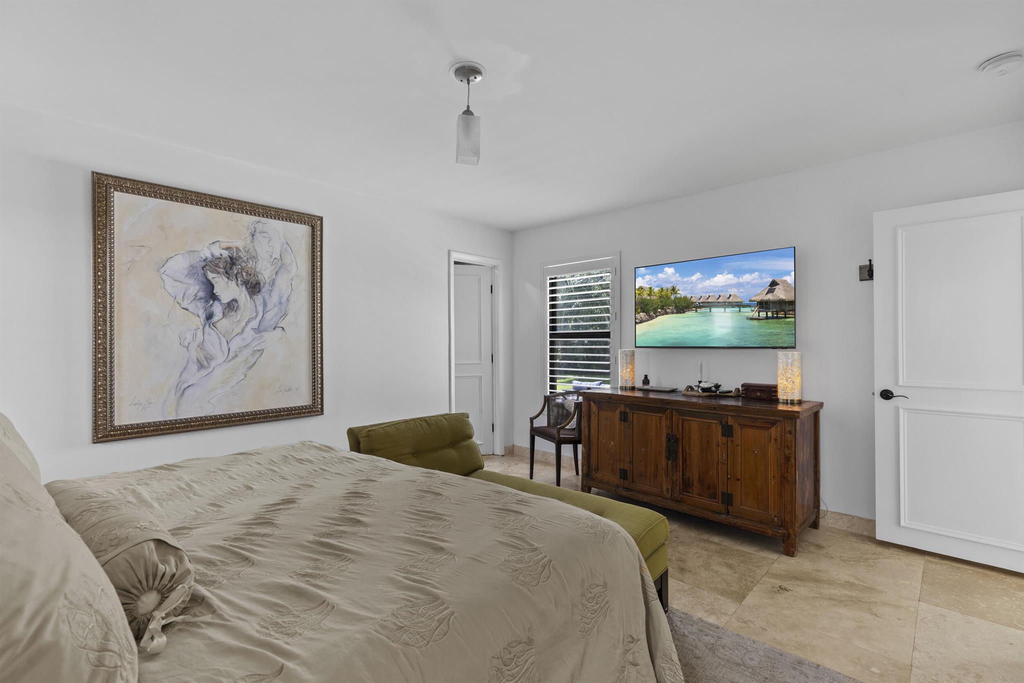 ROYAL PALM - Residential