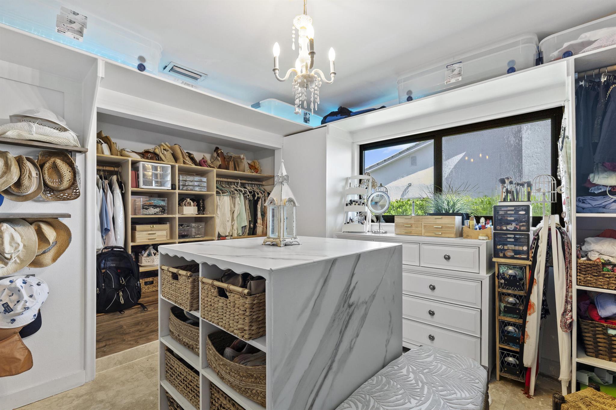 ROYAL PALM - Residential