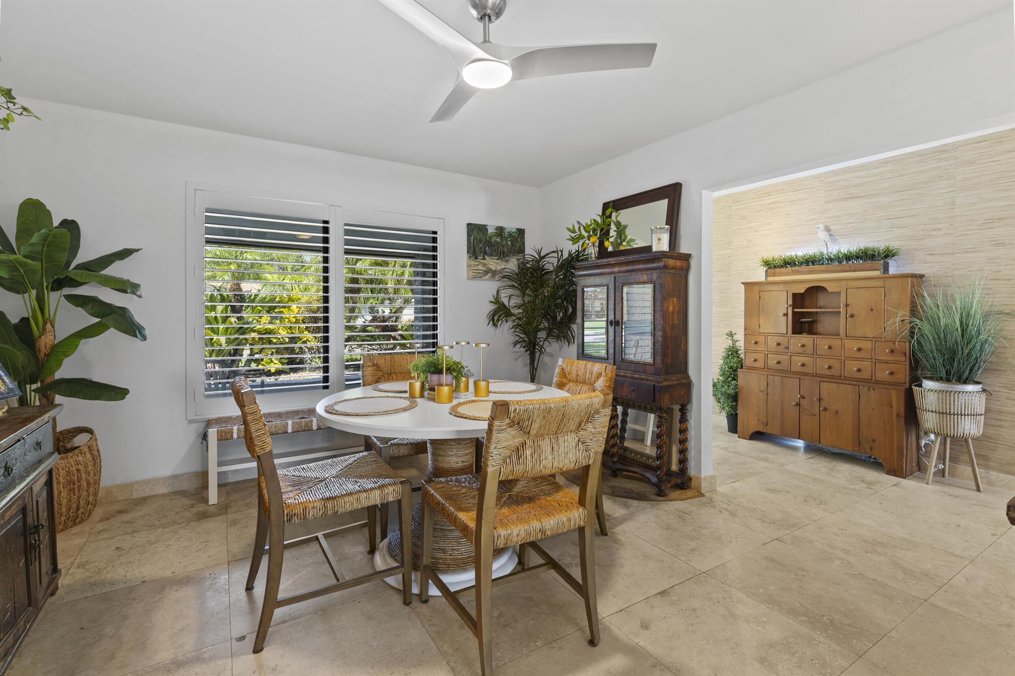 ROYAL PALM - Residential