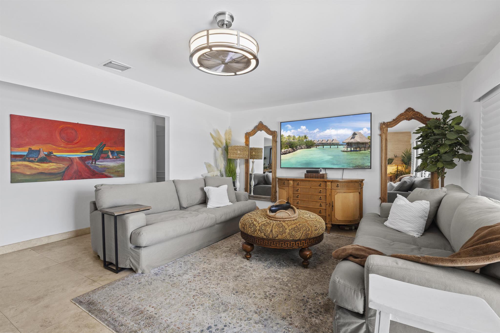 ROYAL PALM - Residential