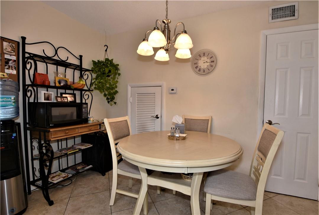 Coconut Creek 10th Sectio - Residential