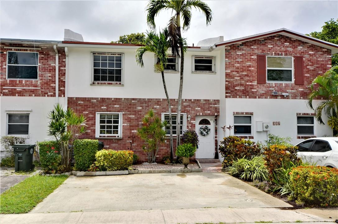 Coconut Creek 10th Sectio - Residential