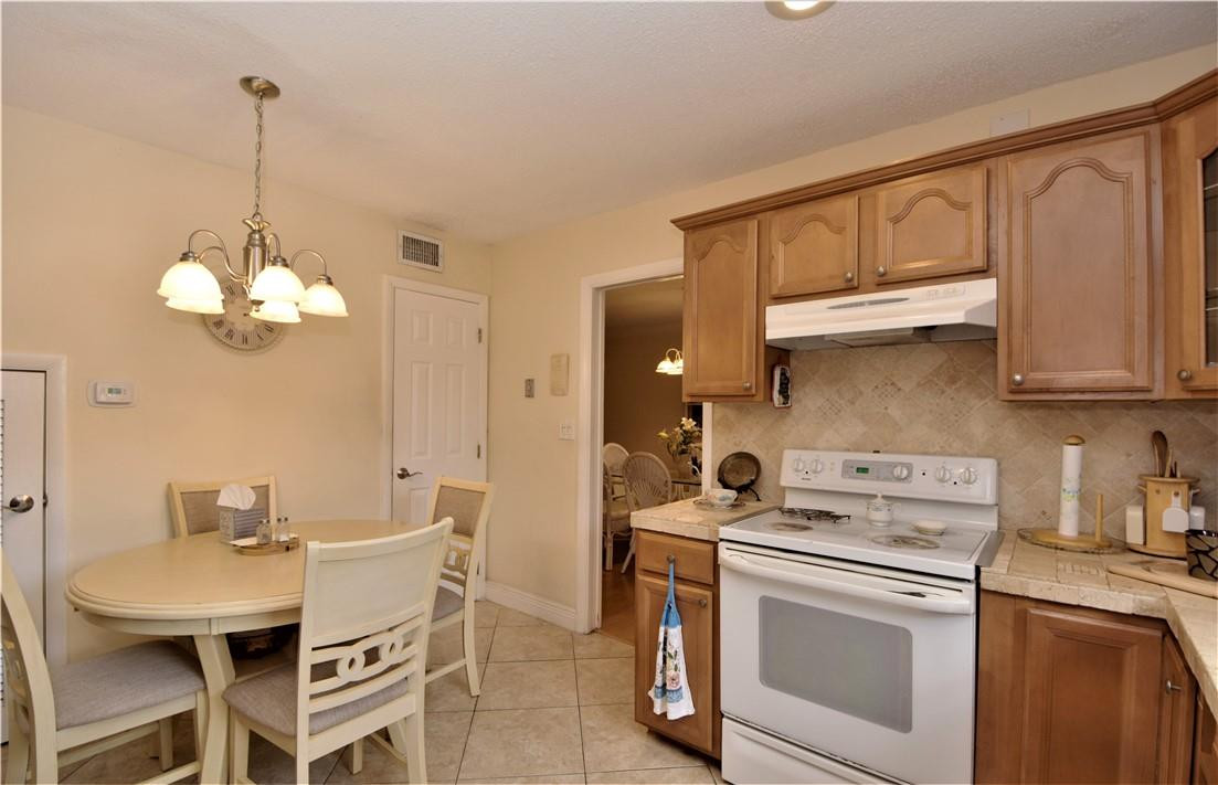 Coconut Creek 10th Sectio - Residential