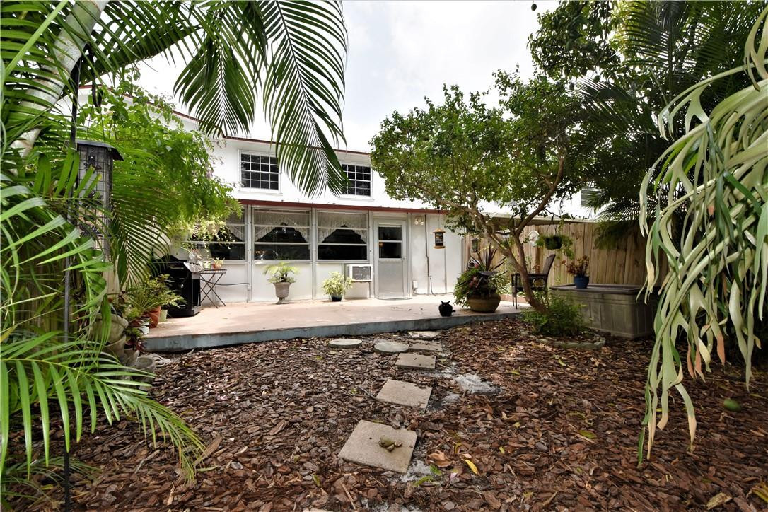 Coconut Creek 10th Sectio - Residential