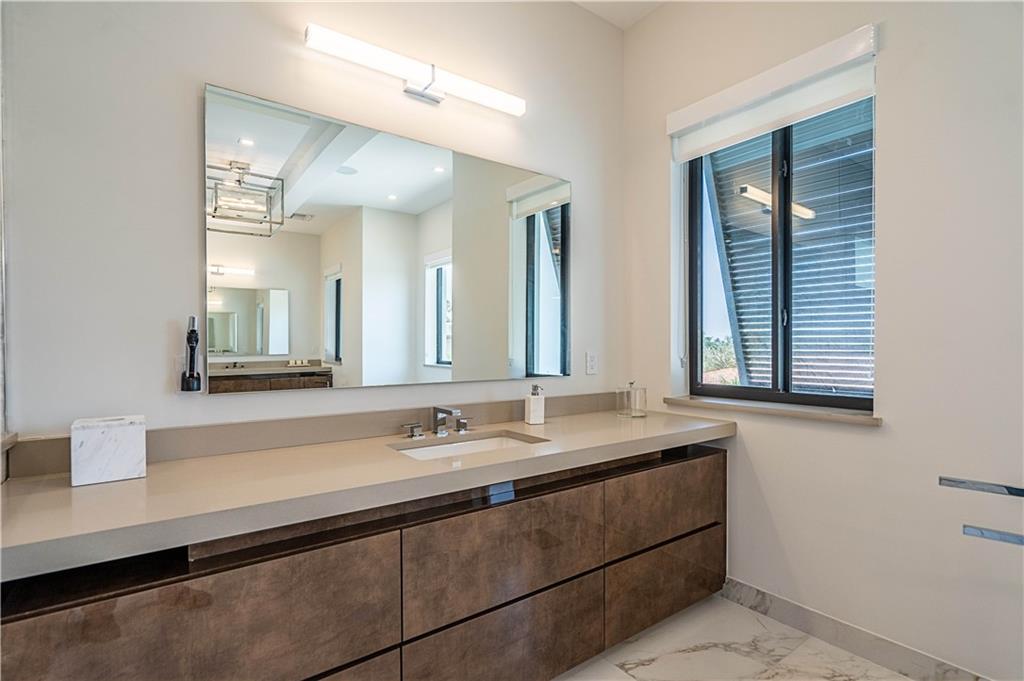 The Cove 5th Sec 39-5 B - Residential