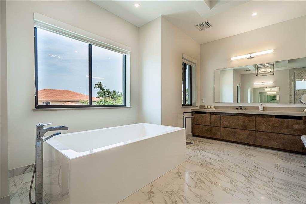 The Cove 5th Sec 39-5 B - Residential