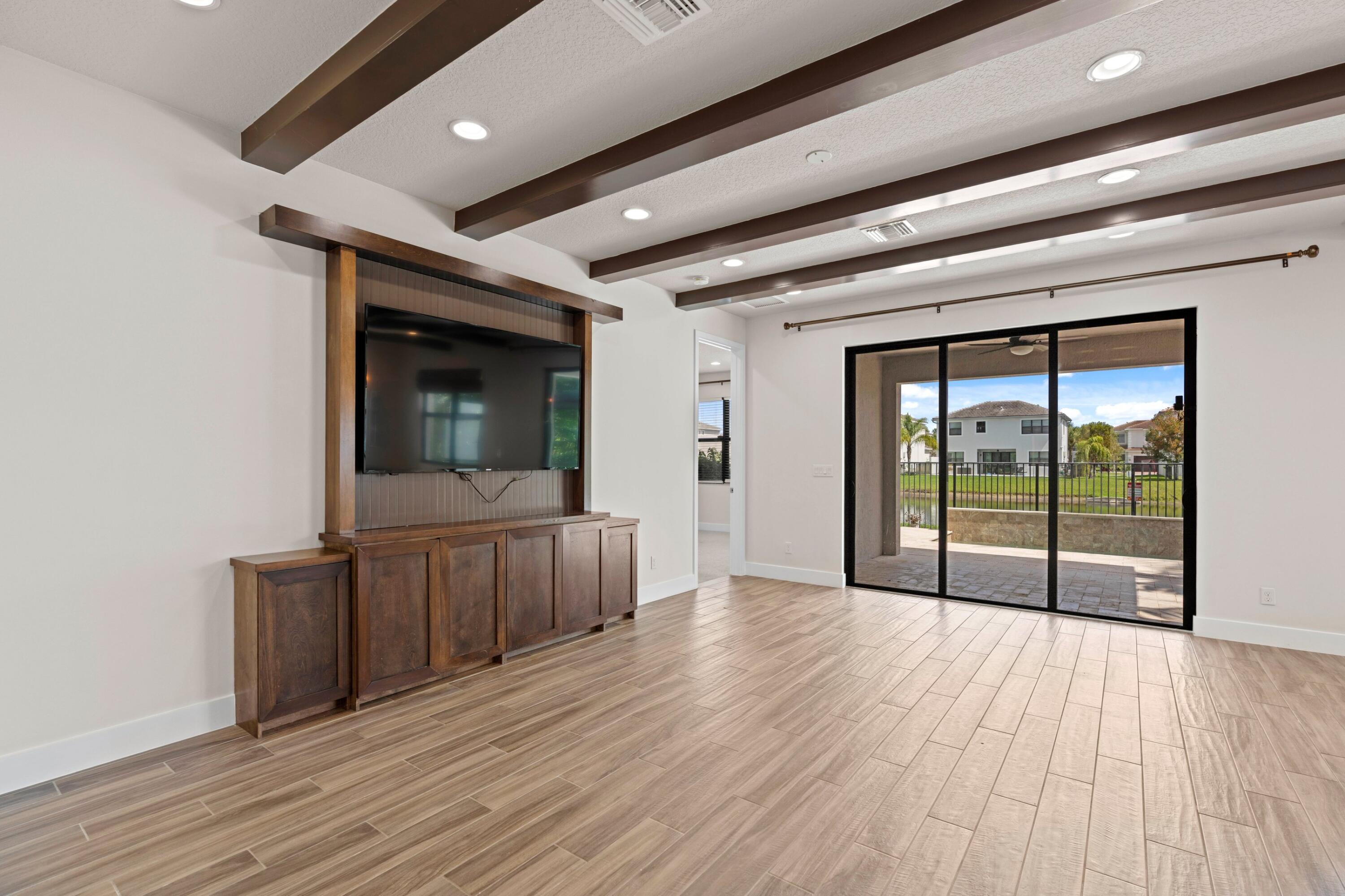 7190 Montereal Path, Lake Worth, FL, 33463/$875,000 3 7190 Montereal Path