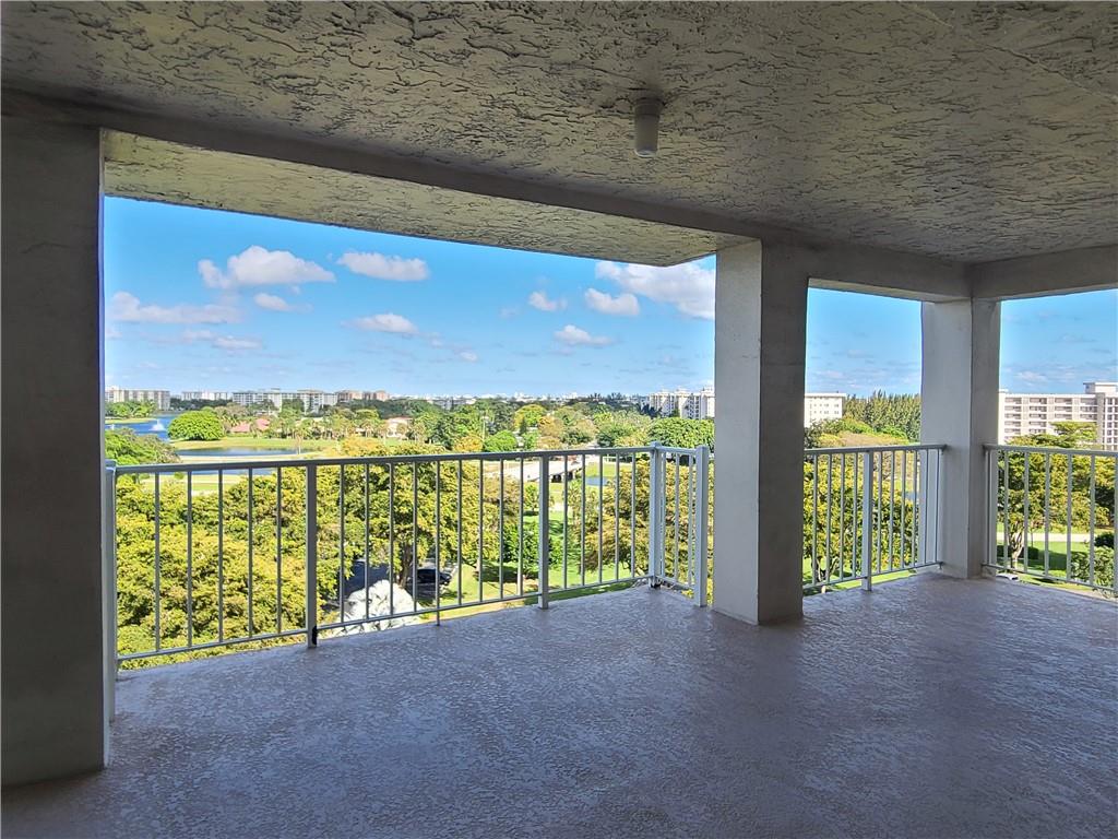 Palm Aire Country Club - Residential