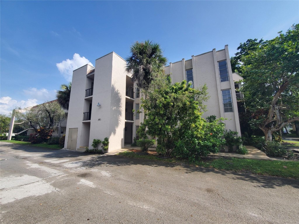 Plantation Pines Condo - Residential