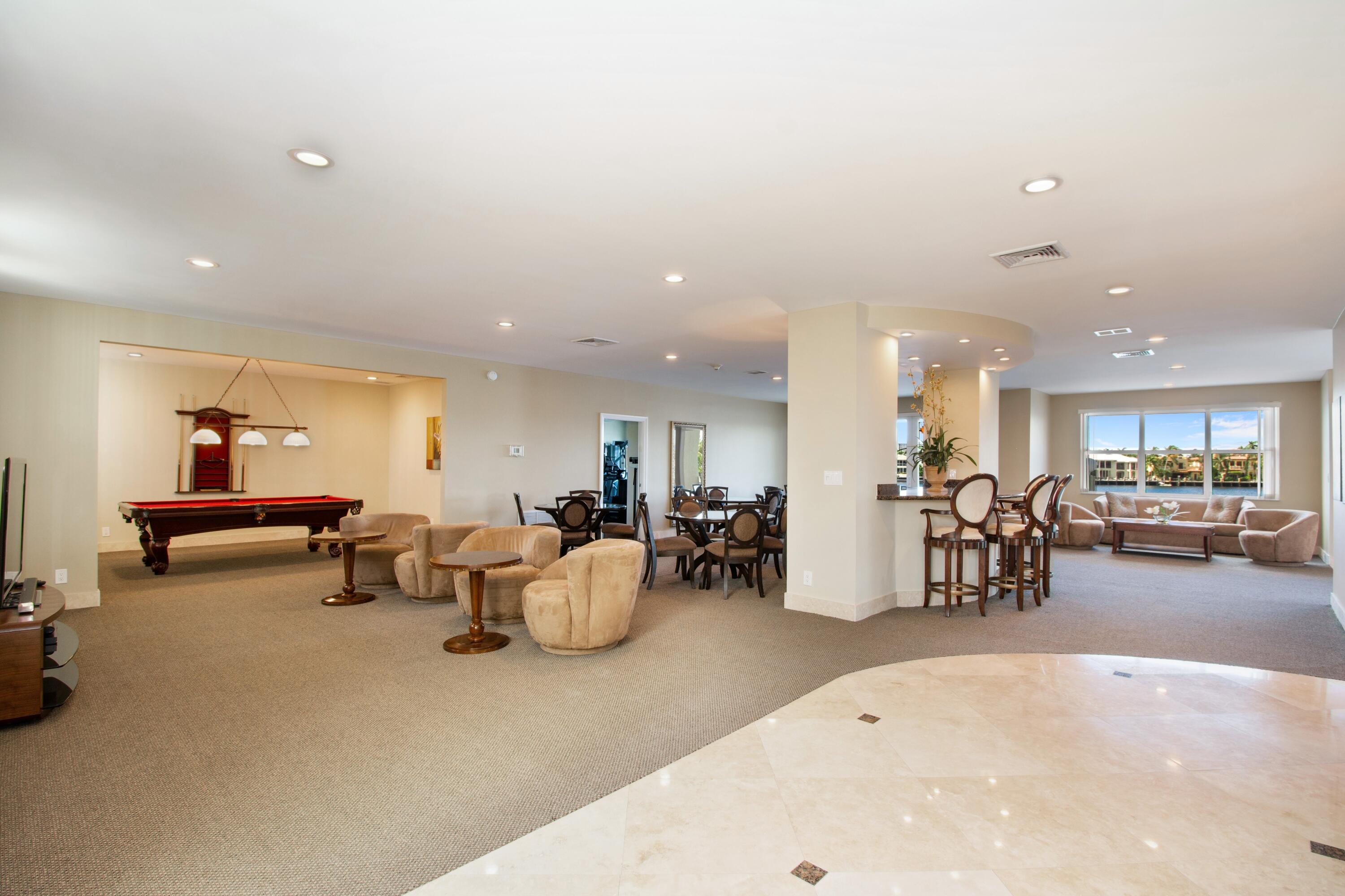 BAYSHORE TOWERS - Residential