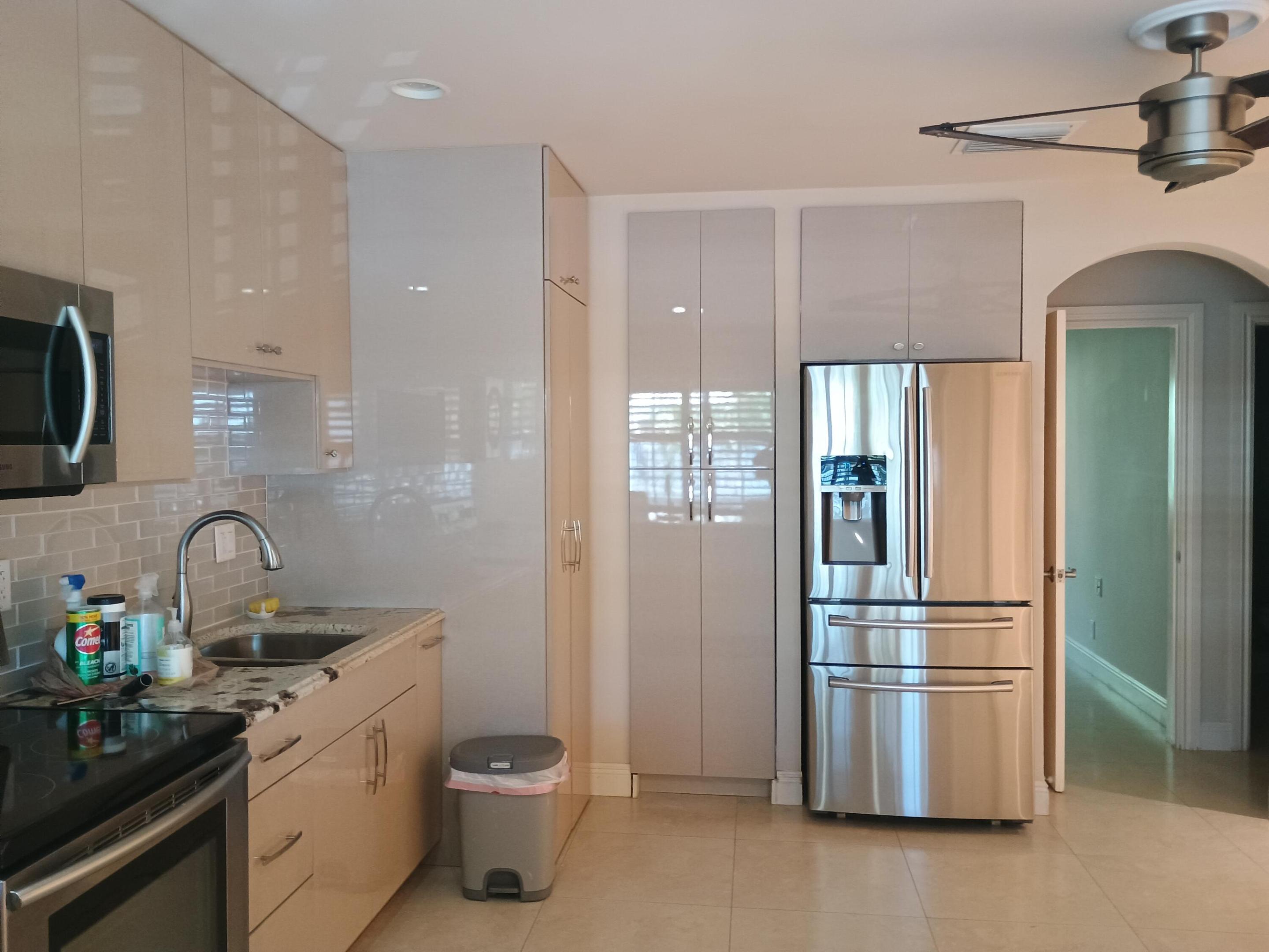 COLONIAL RIDGE CORP - Residential