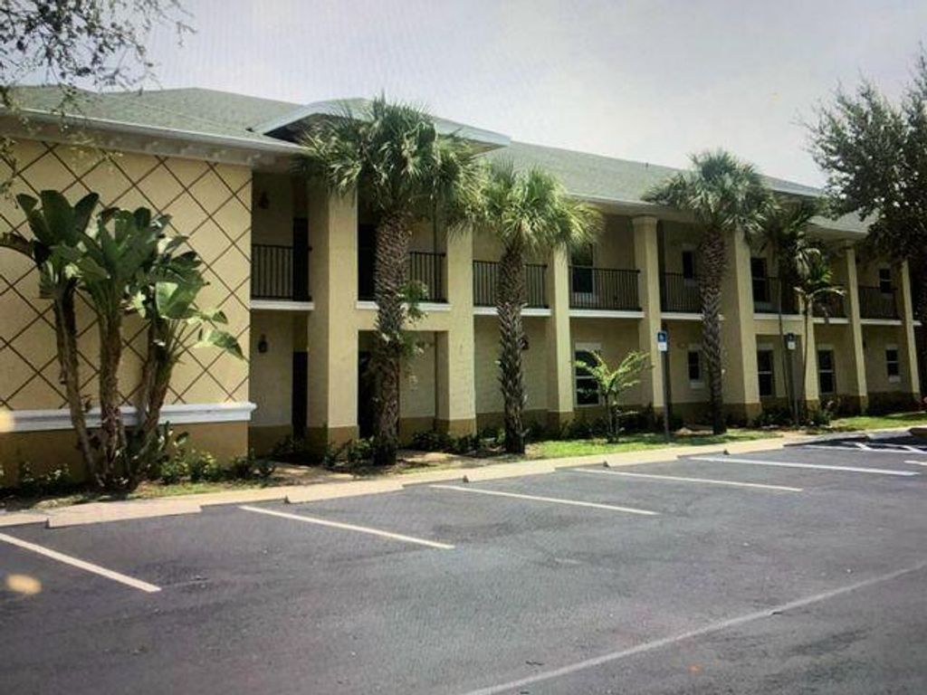 Photo of 1800 Nebraska Ave #201, Fort Pierce, FL 34950 (MLS # R10842645)