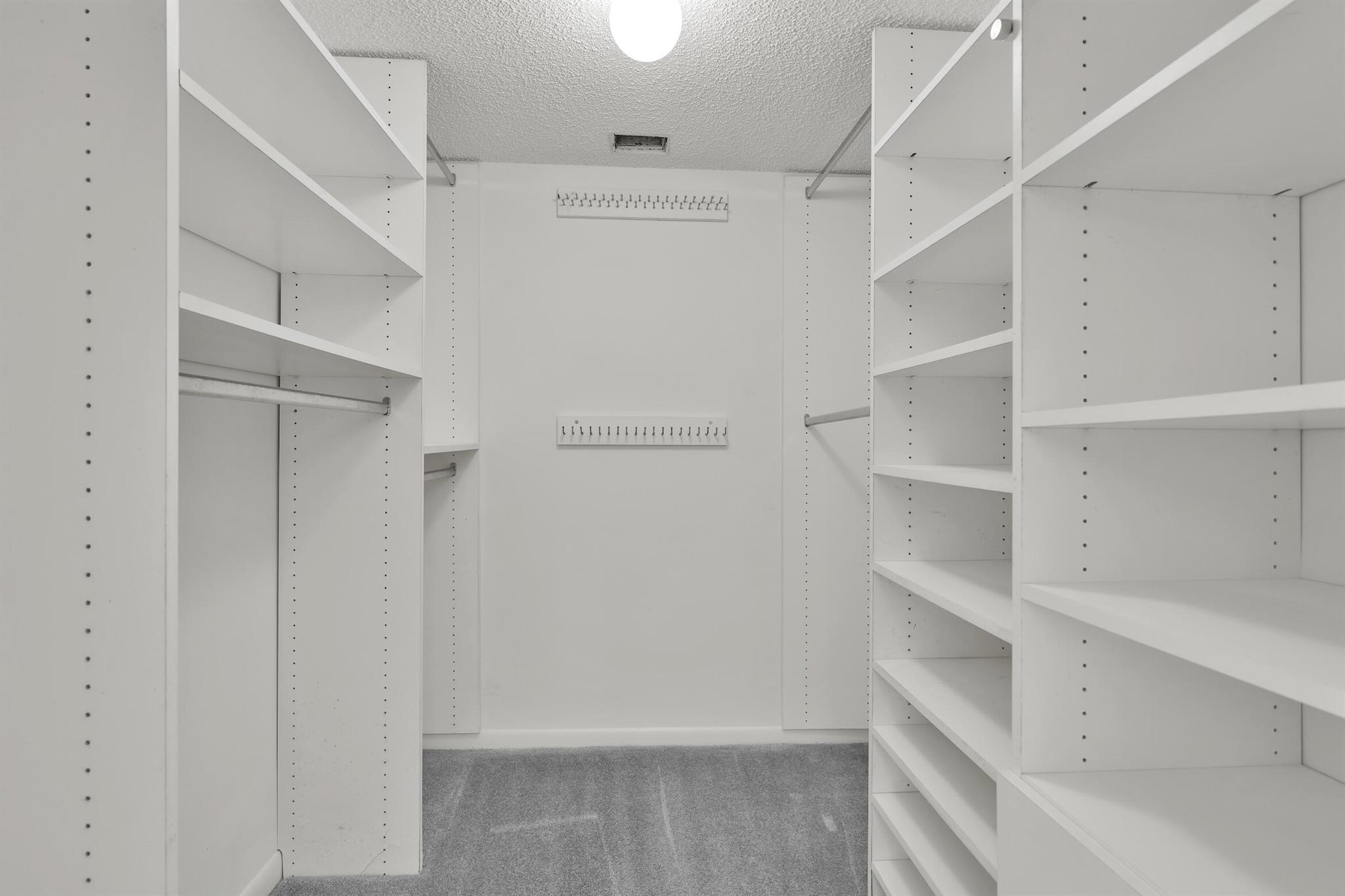 GLENS CONDO - Residential