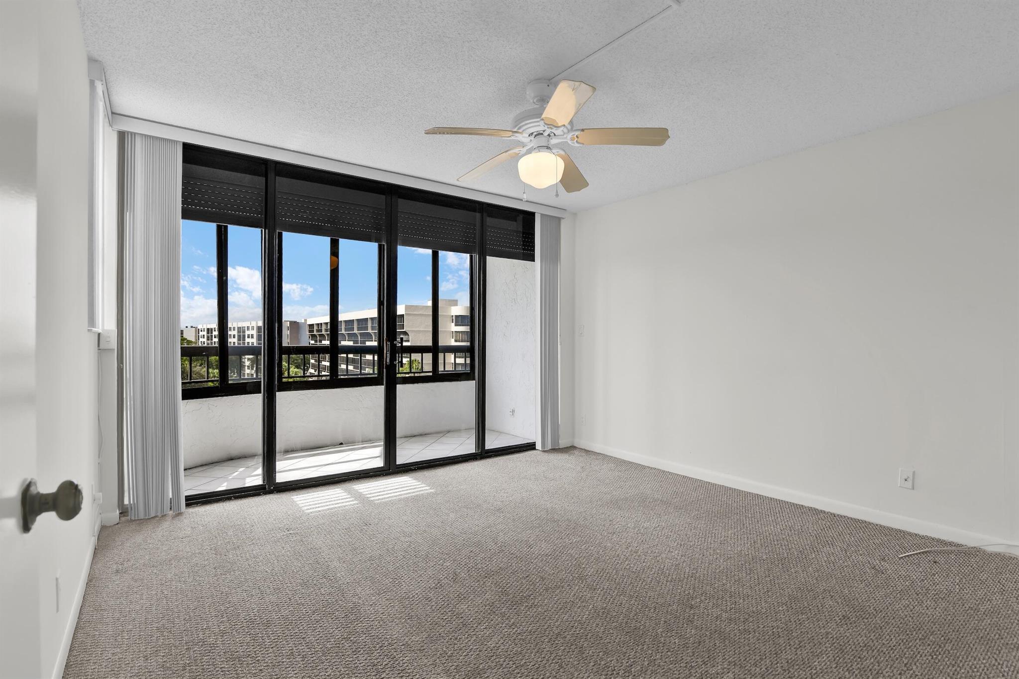 GLENS CONDO - Residential