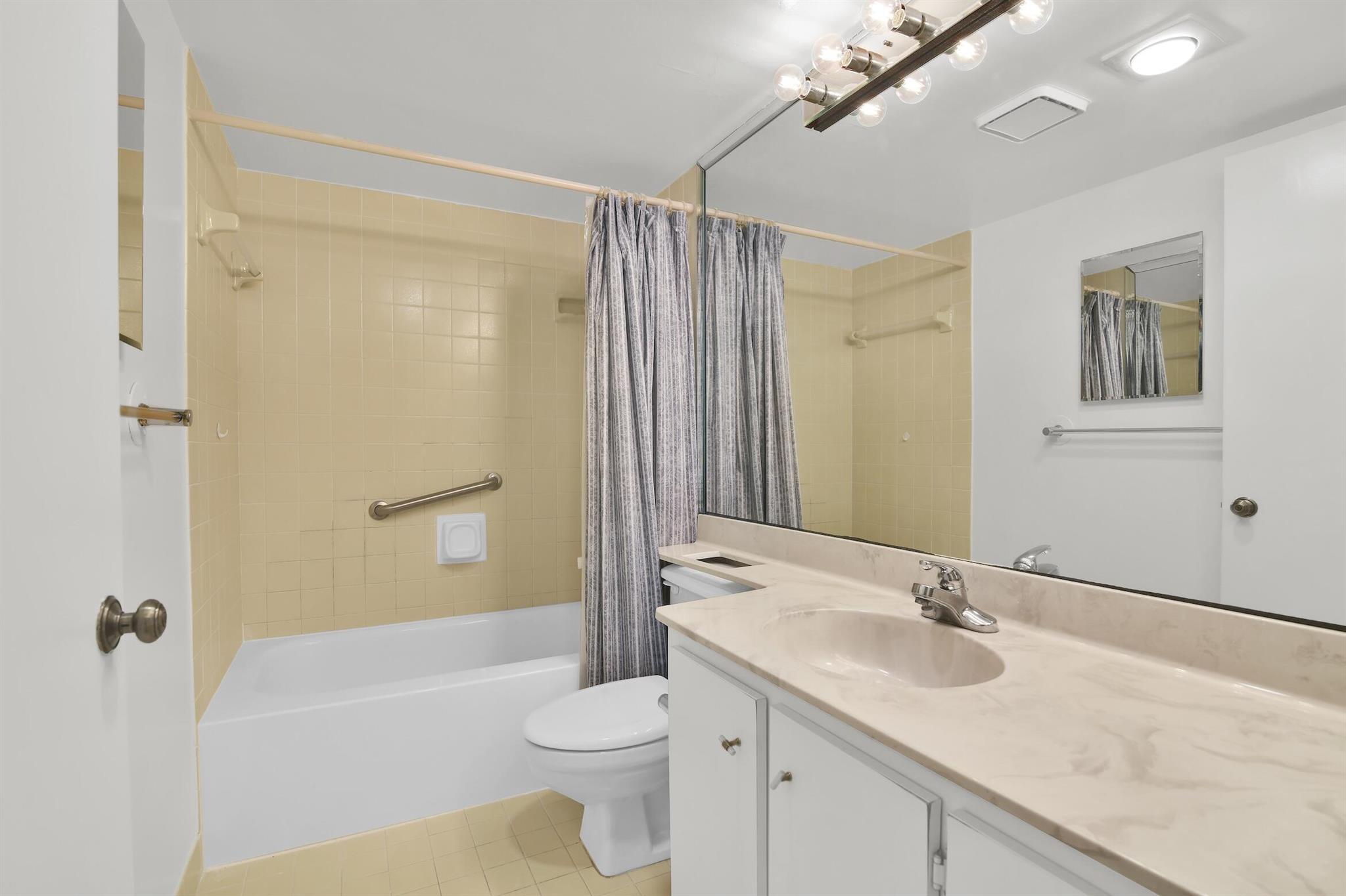 GLENS CONDO - Residential