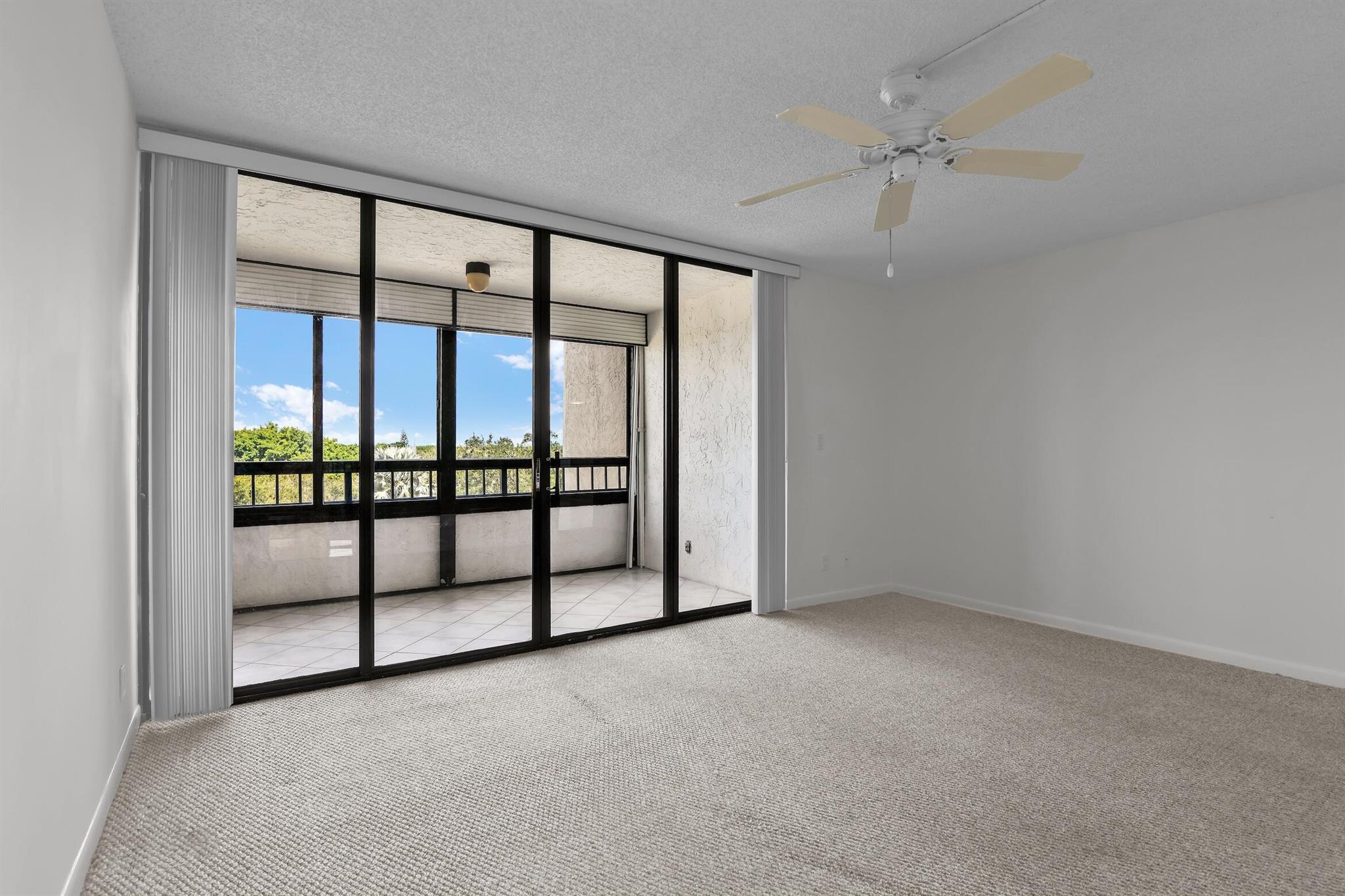 GLENS CONDO - Residential