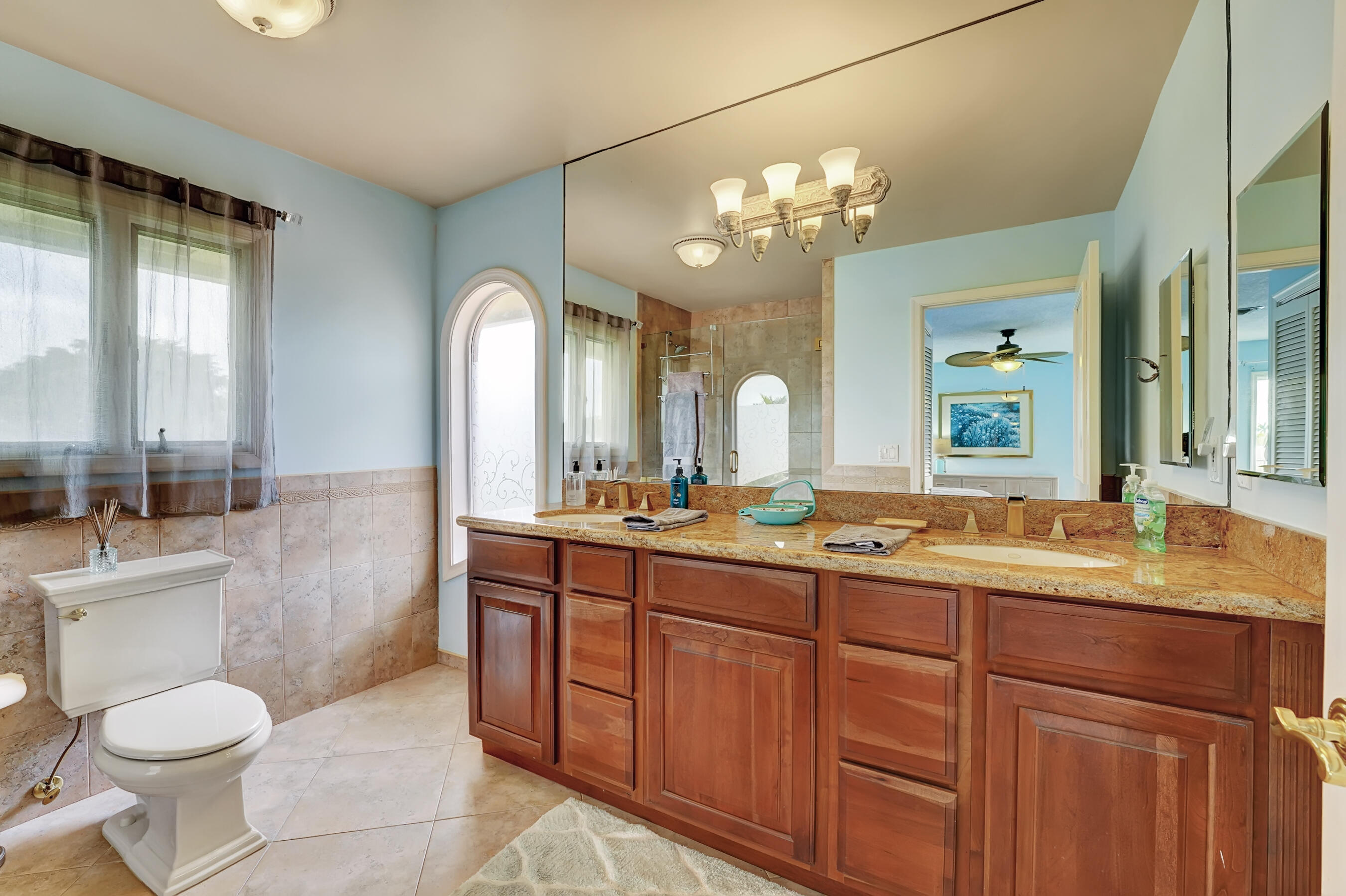 TROPIC ISLE - Residential