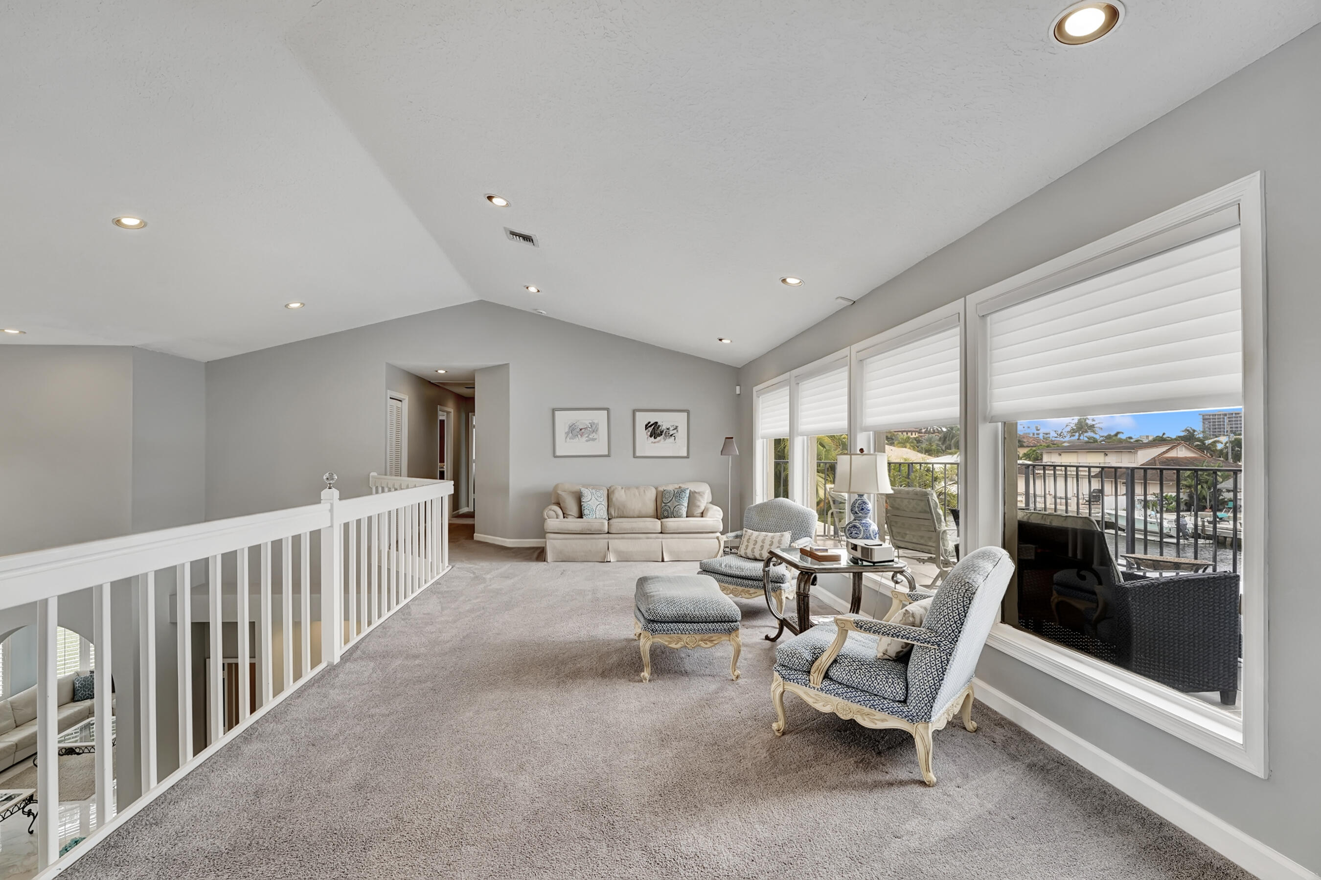 TROPIC ISLE - Residential