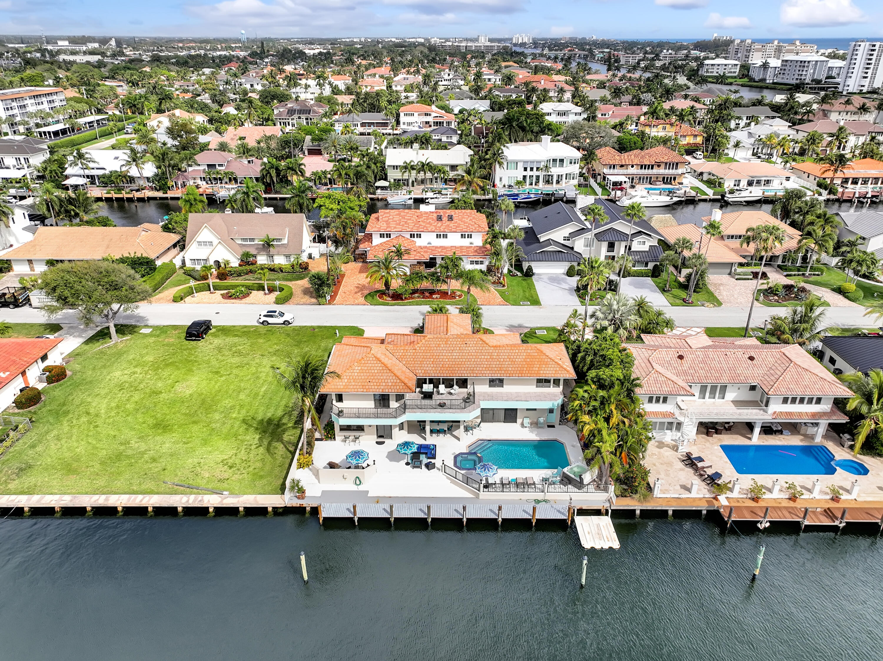 TROPIC ISLE - Residential