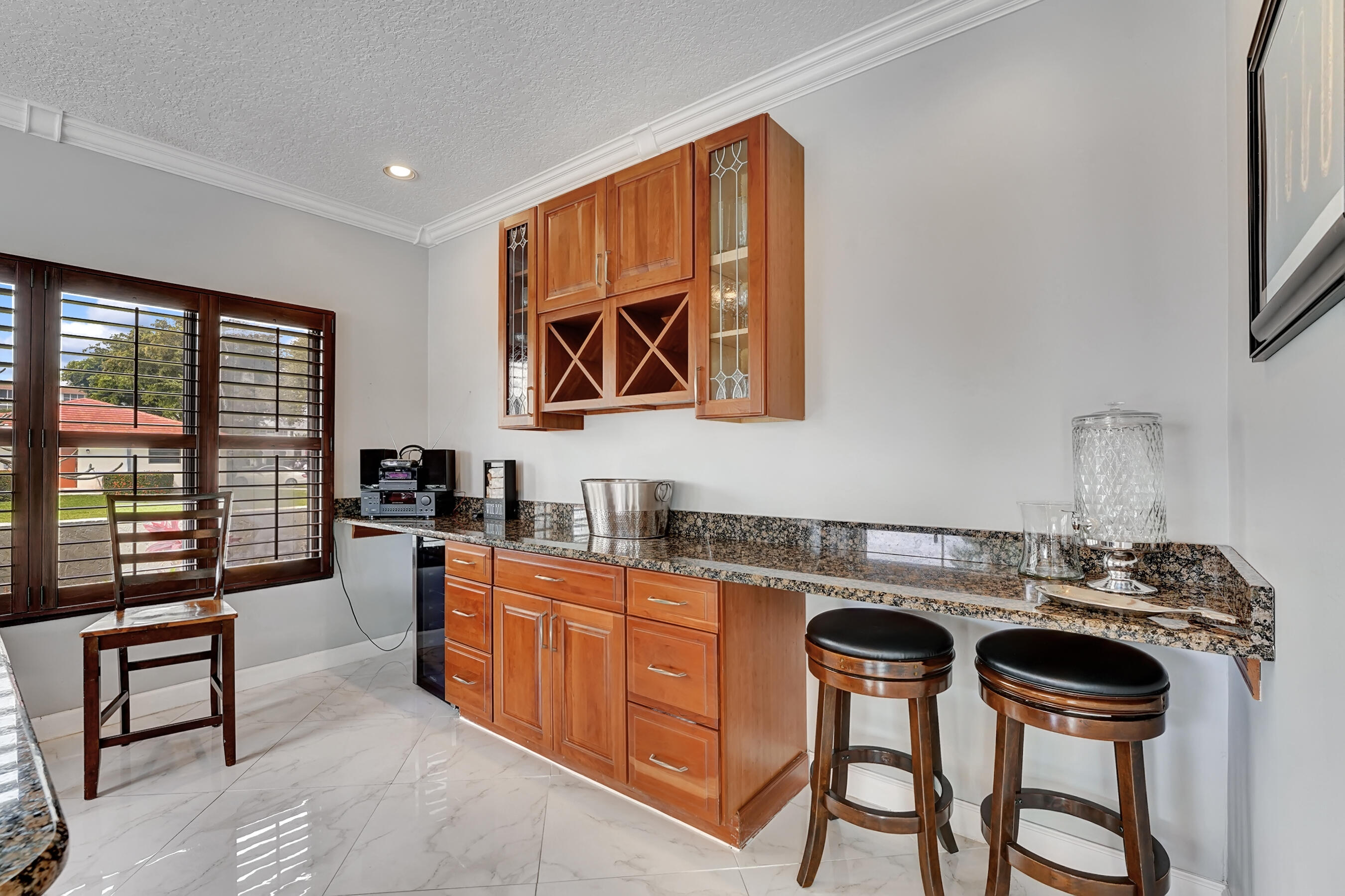 TROPIC ISLE - Residential