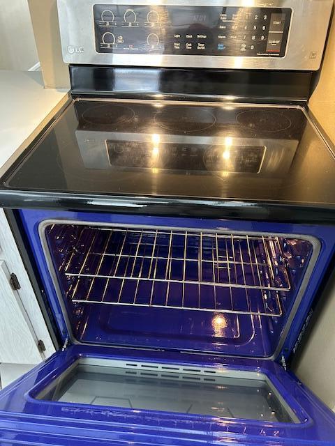 GOLDEN LAKES VILLAGE - Residential