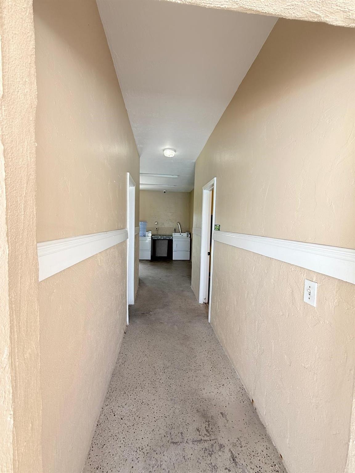 Park City Sec Two 56-25 B - Residential Lease