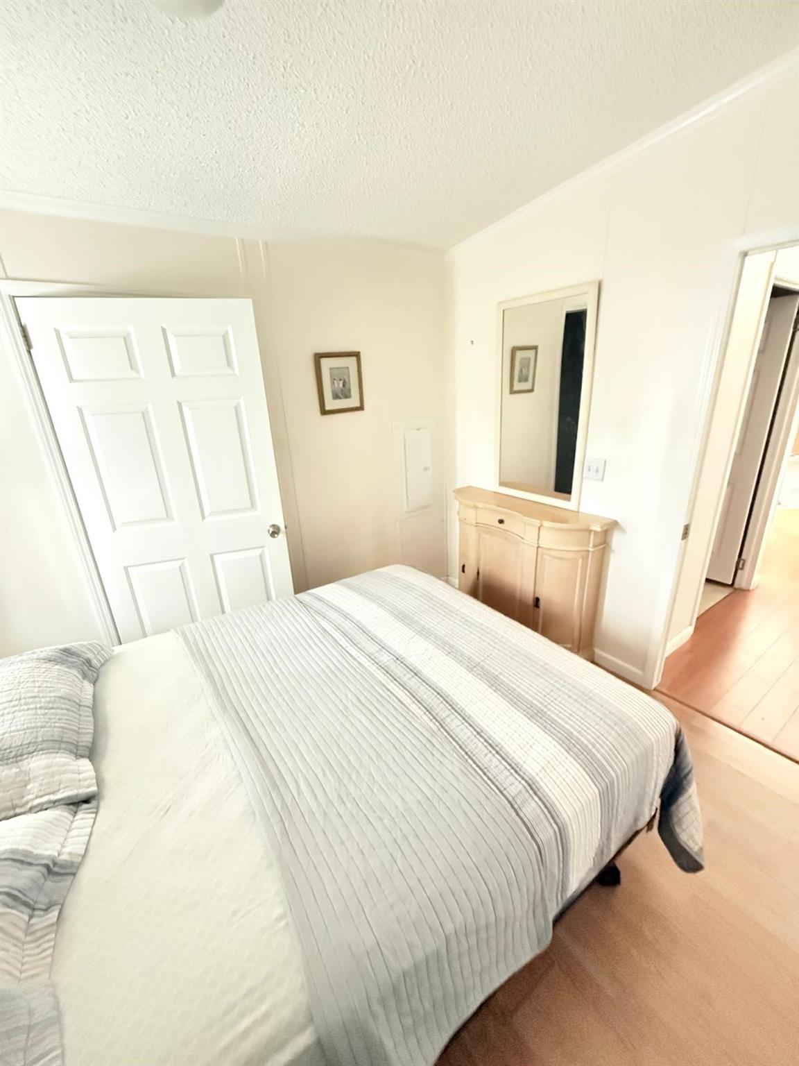 Park City Sec Two 56-25 B - Residential Lease