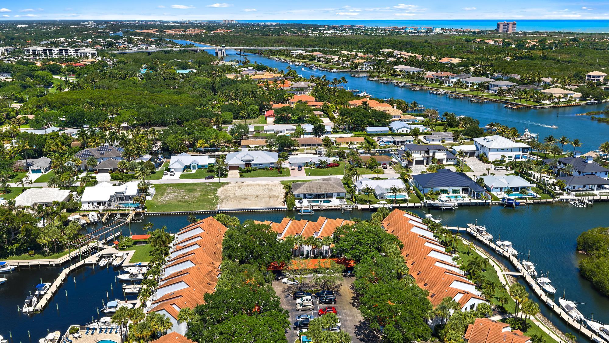 MARINERS COVE 1 - Residential