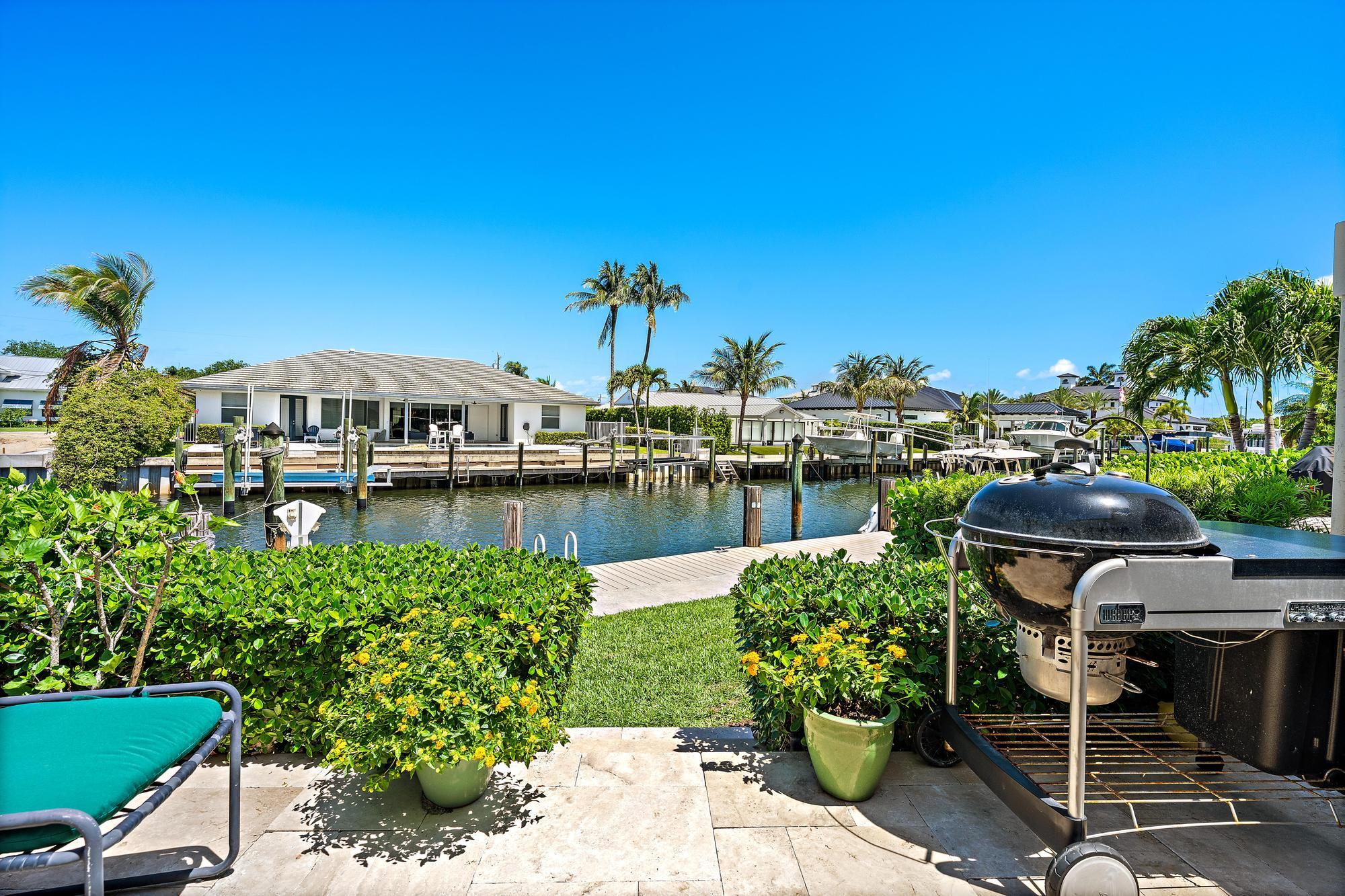 MARINERS COVE 1 - Residential