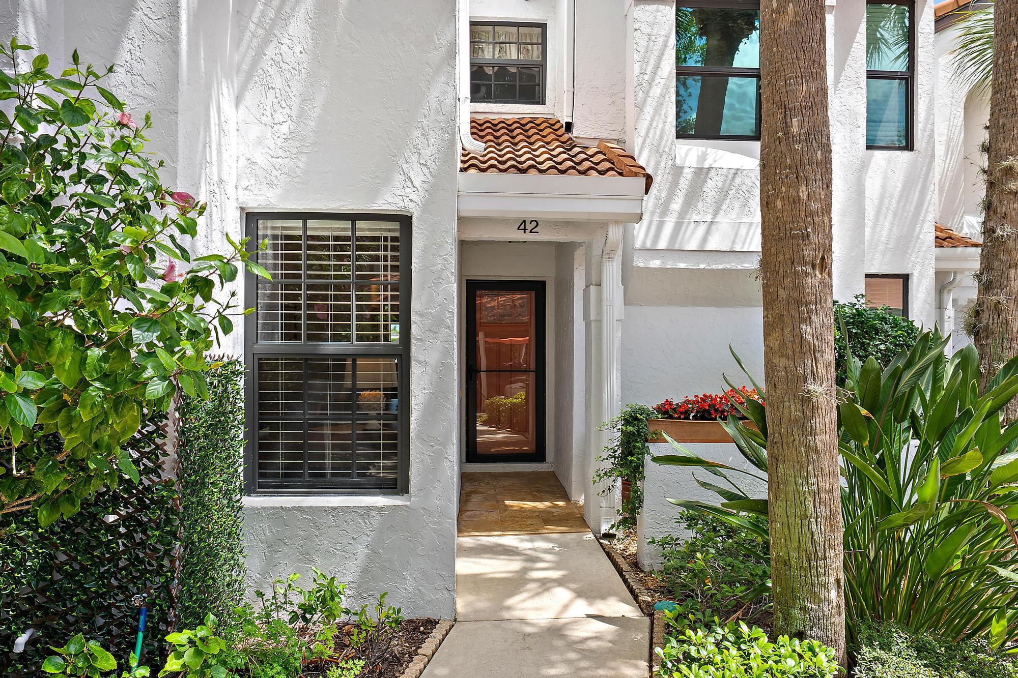 MARINERS COVE 1 - Residential