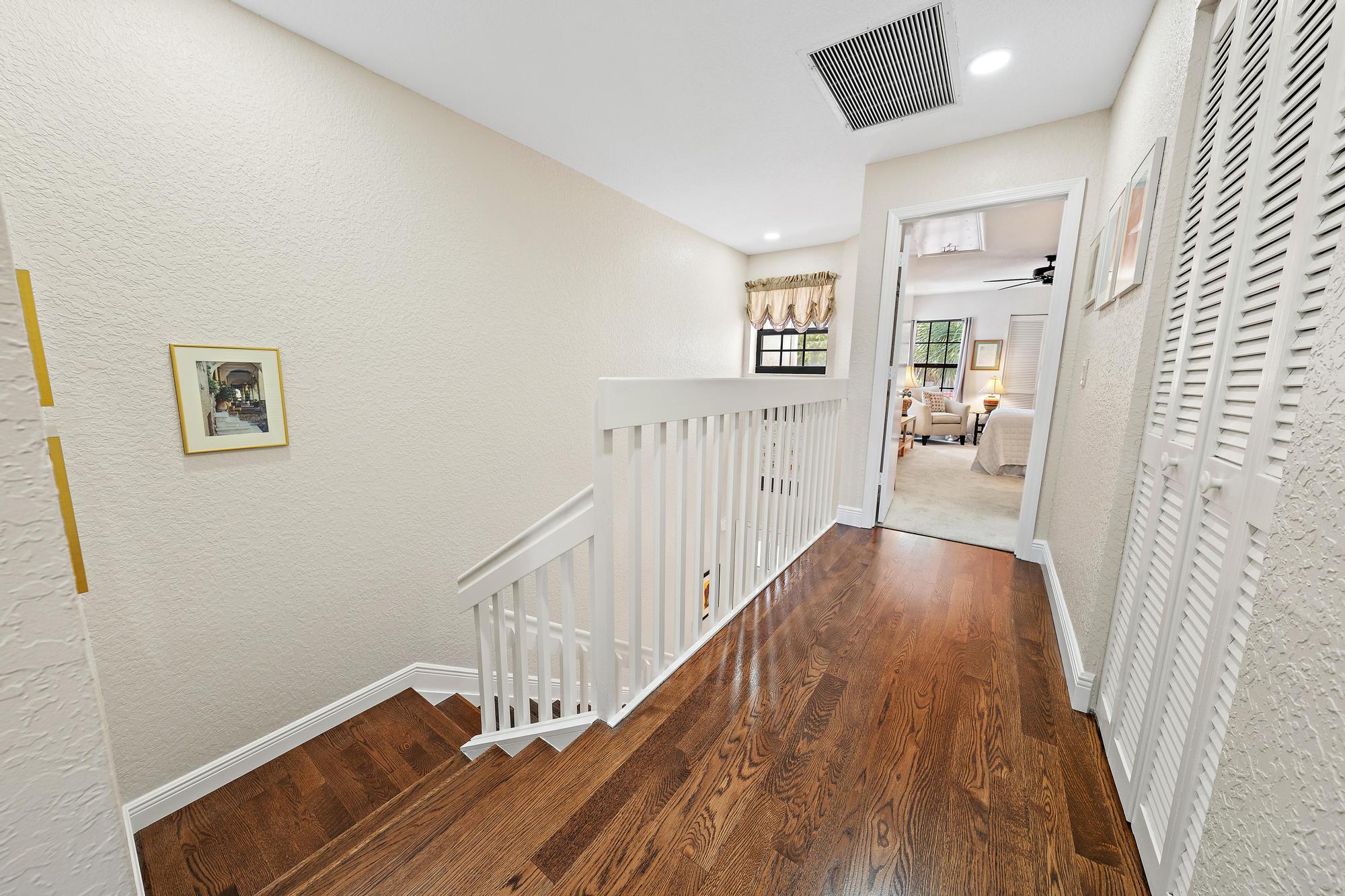 MARINERS COVE 1 - Residential