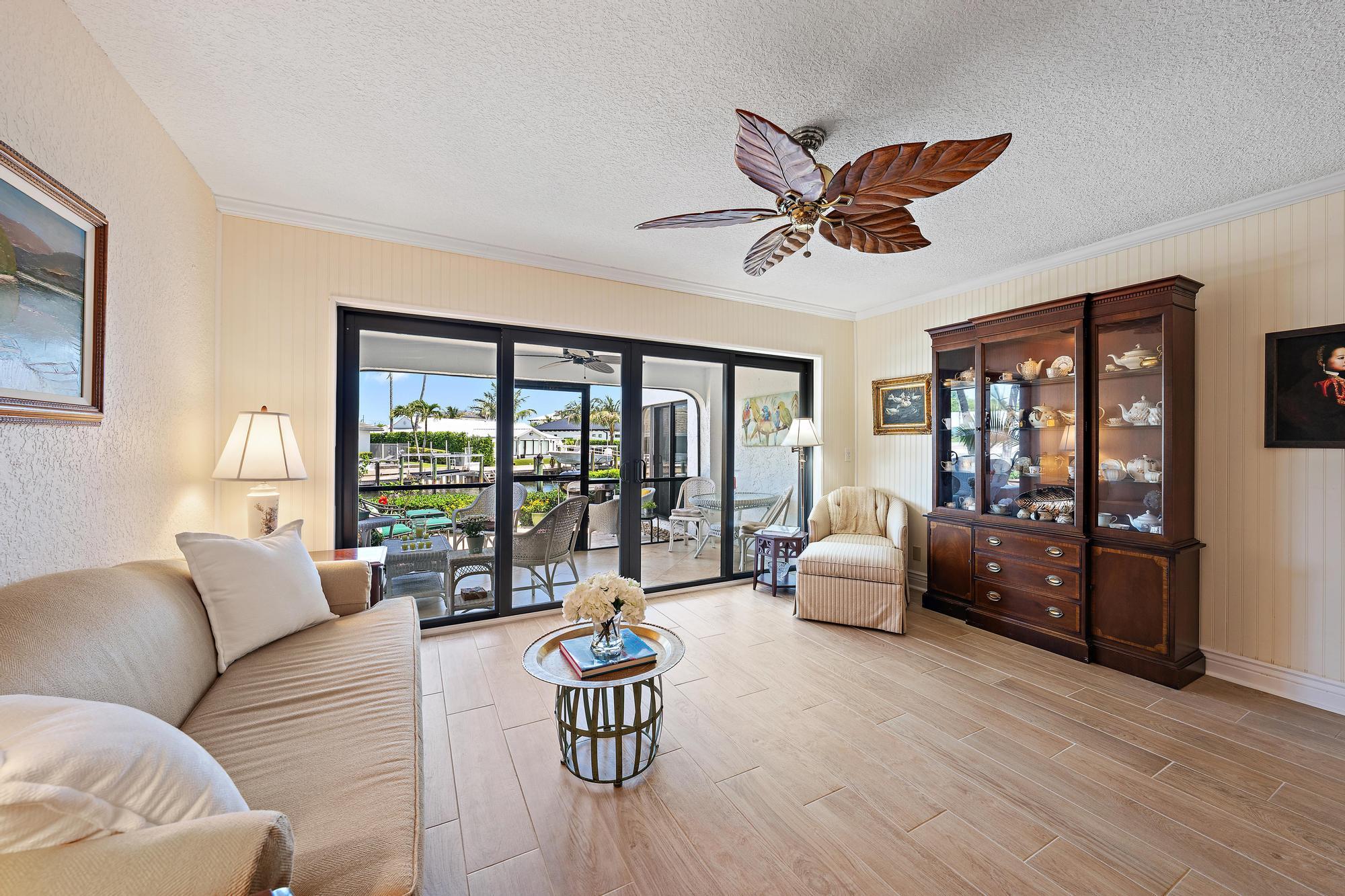 MARINERS COVE 1 - Residential