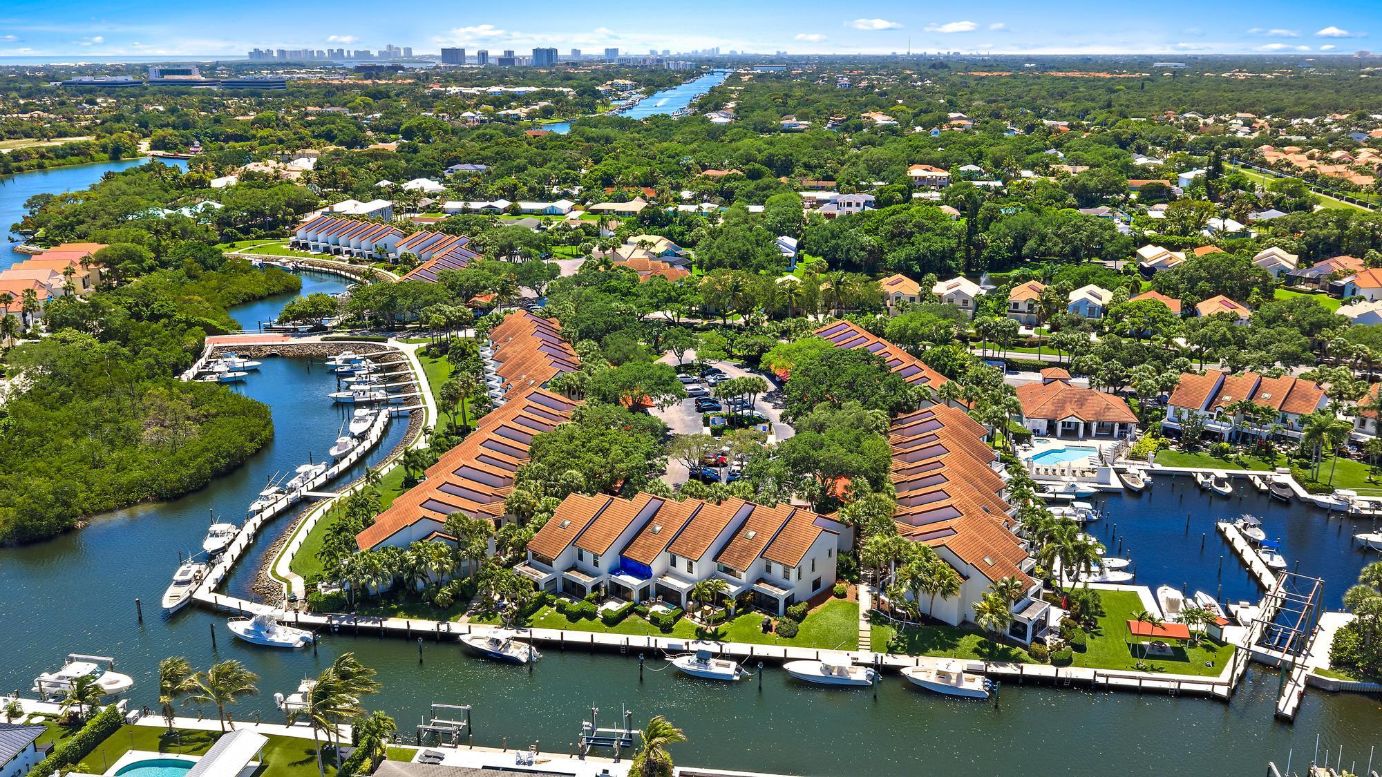 MARINERS COVE 1 - Residential